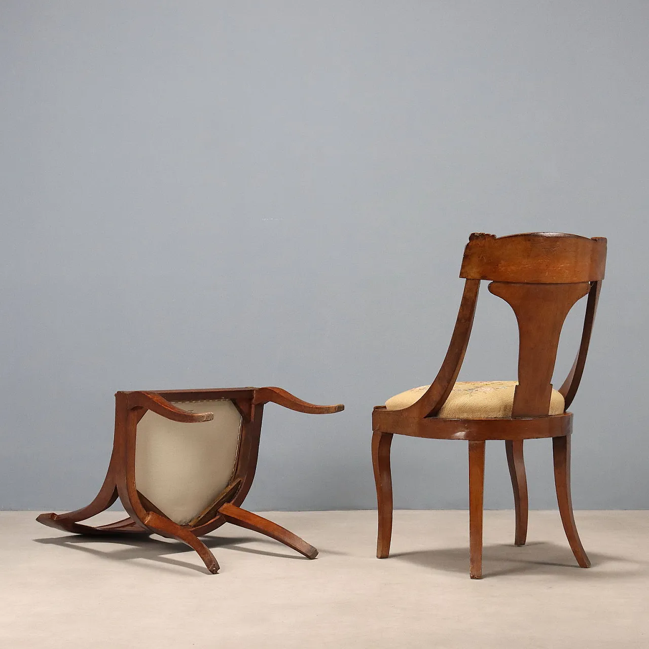 Coppia di sedie Luigi Filippo in noce, tardo '800 9