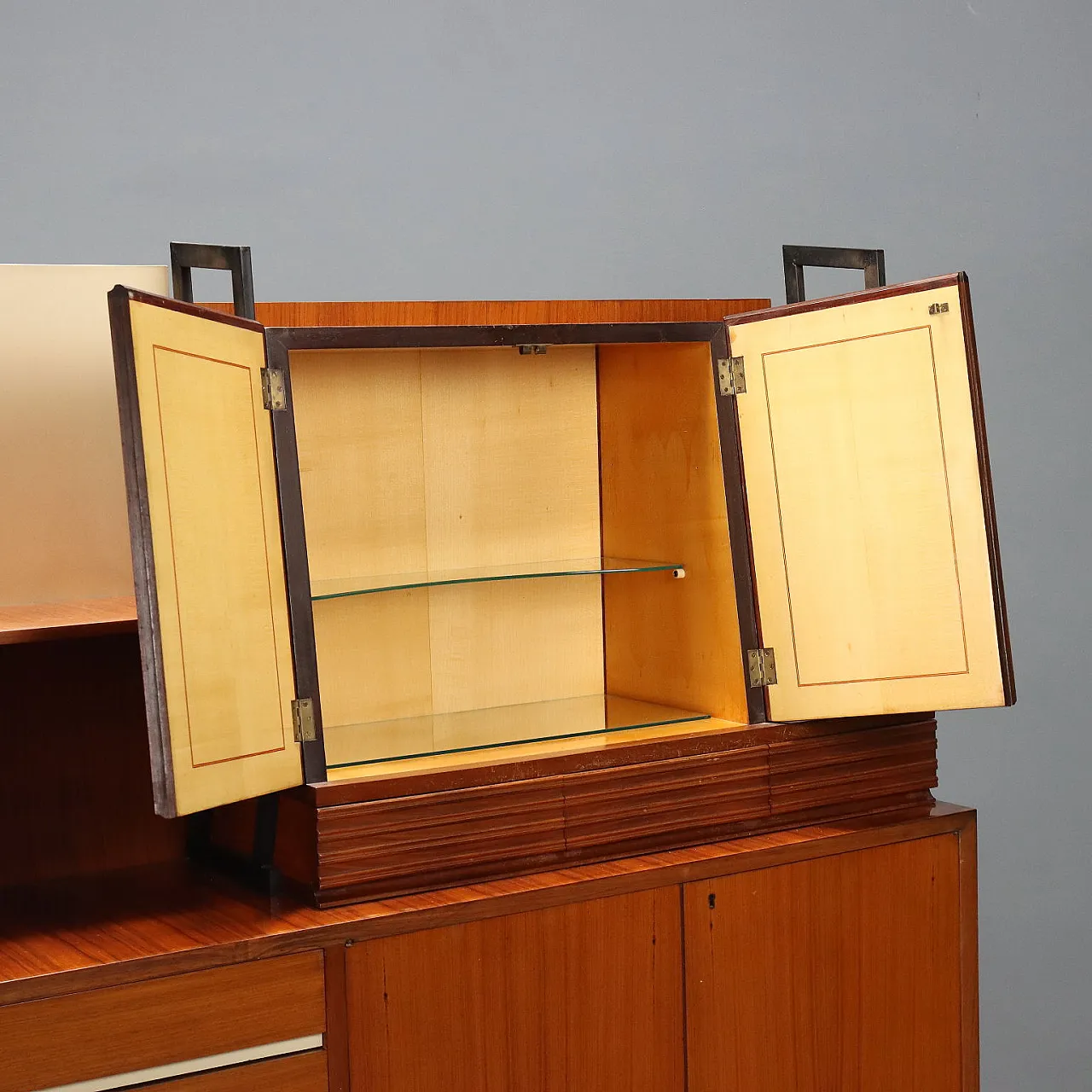 Mobile in metallo smaltato, legno esotico e teak, '900 7