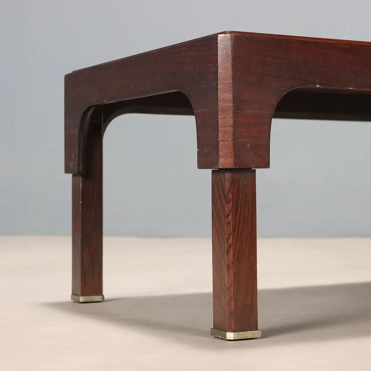 Tavolino con impiallacciatura di legno esotico e metallo, '900 5