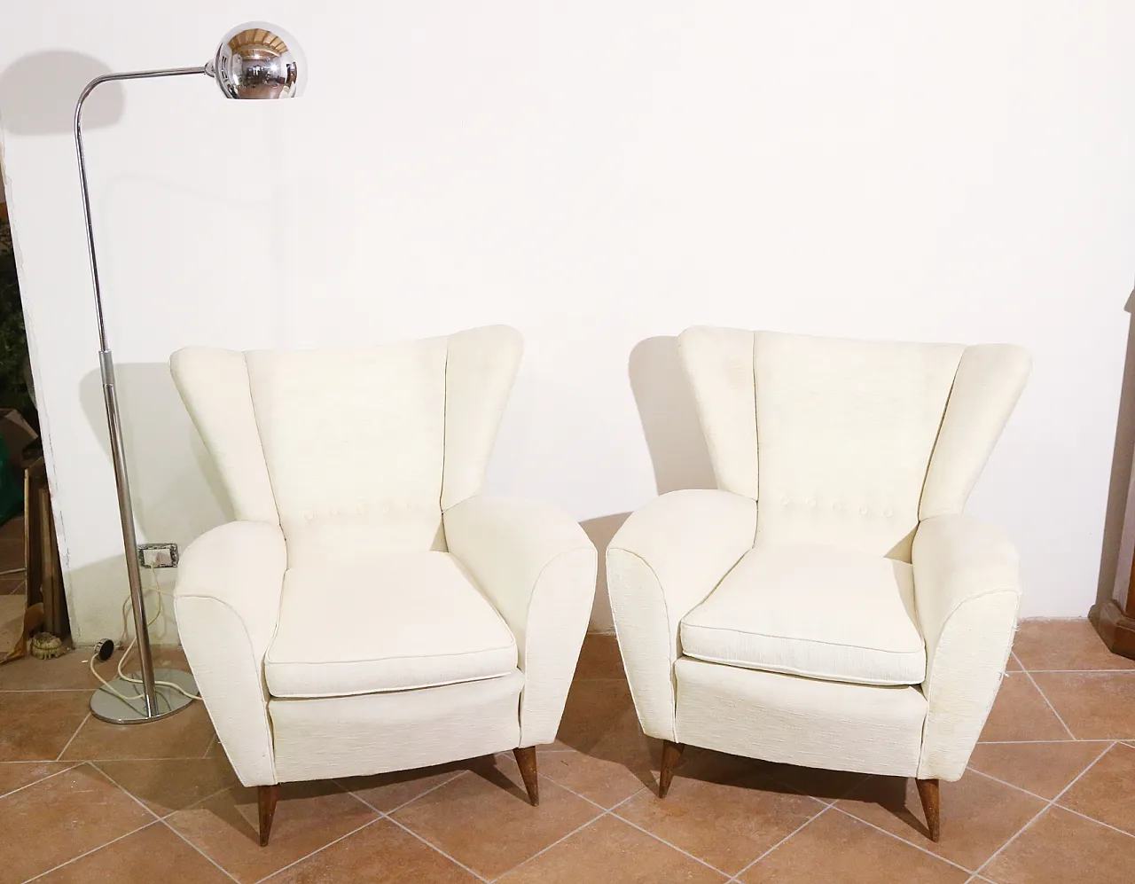 Pair of white armchairs, 50s 1