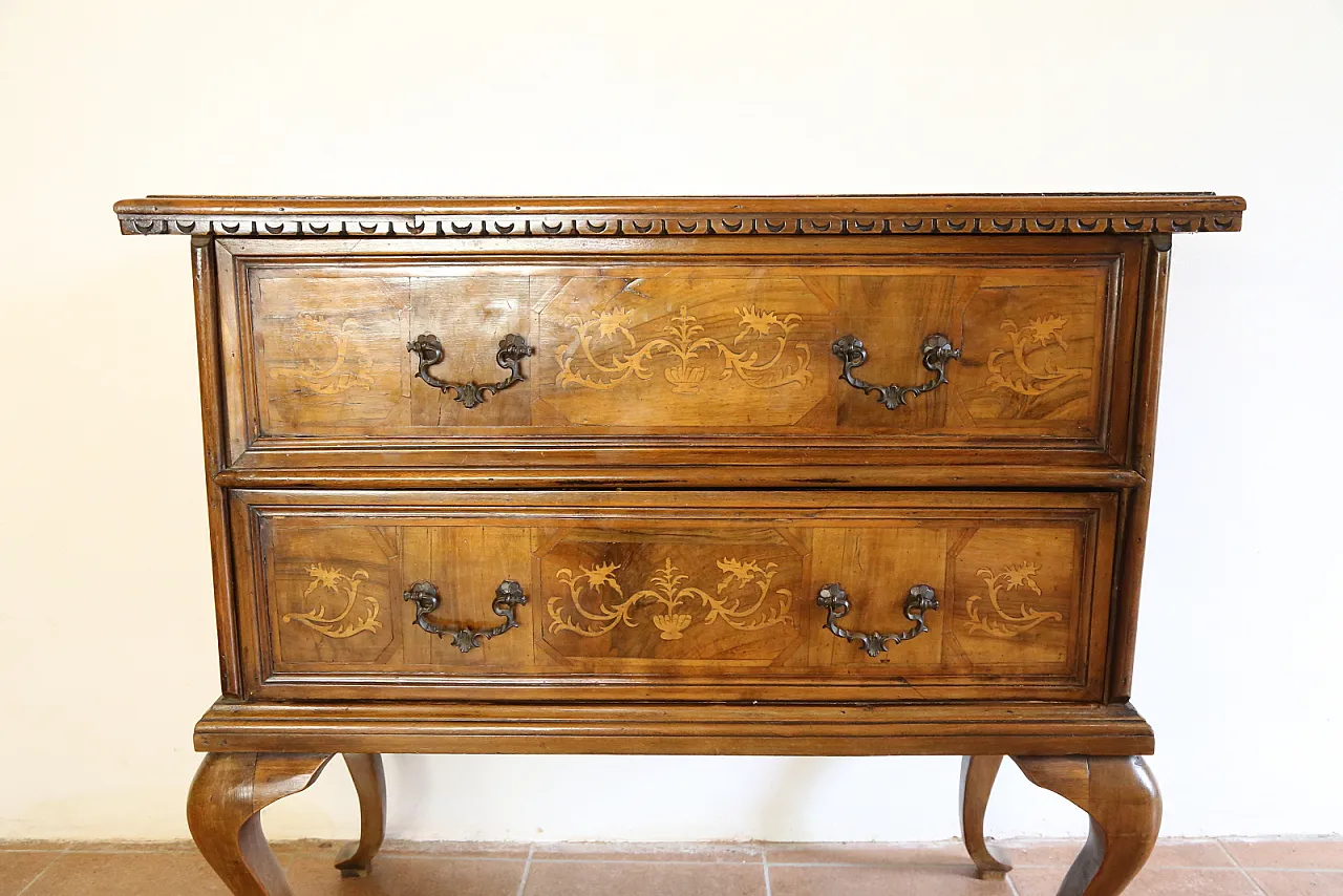 Louis XV style chest of drawers, Venetian manufacture, 20th century 6
