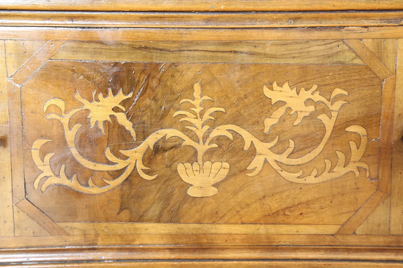 Louis XV style chest of drawers, Venetian manufacture, 20th century 9