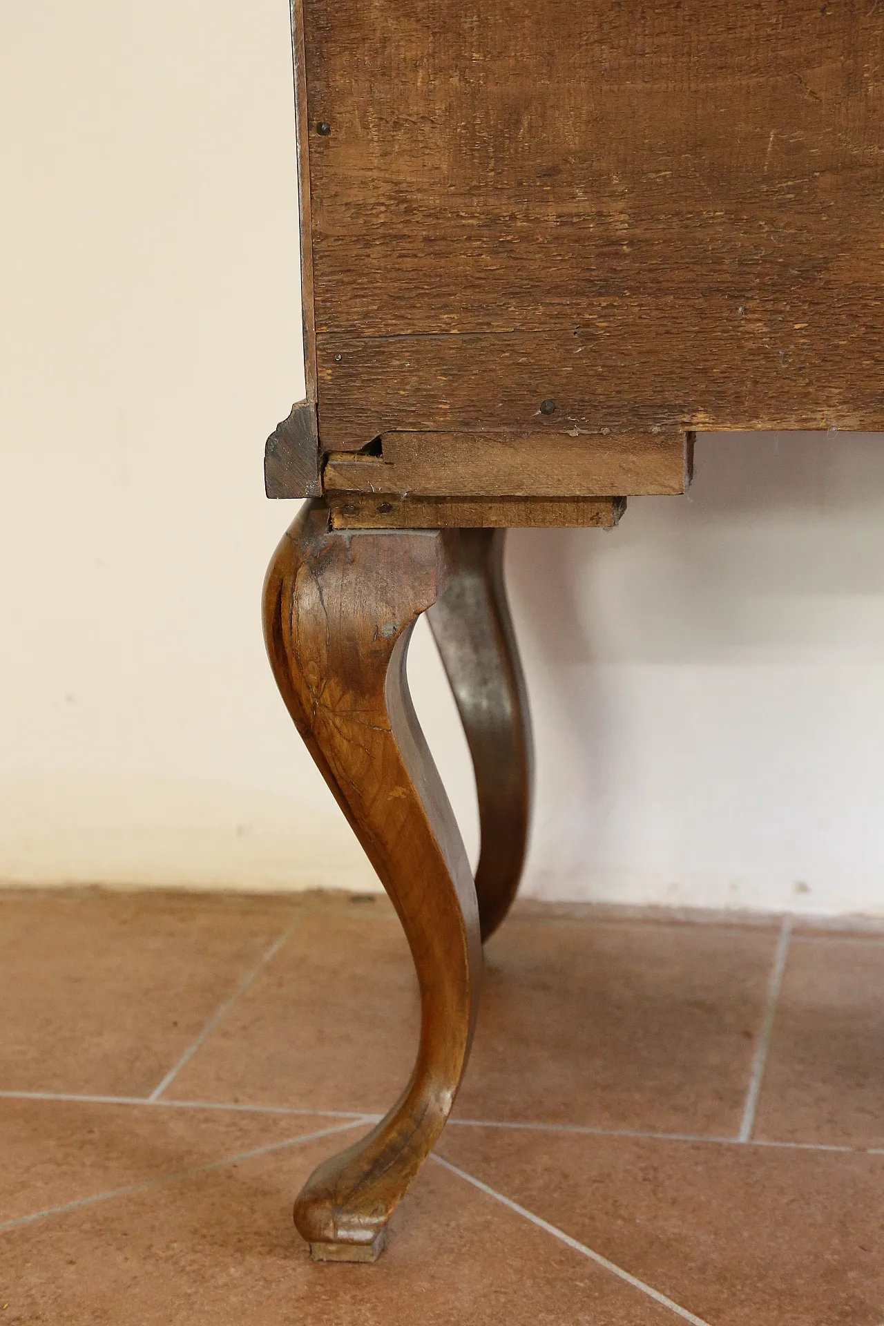 Louis XV style chest of drawers, Venetian manufacture, 20th century 22