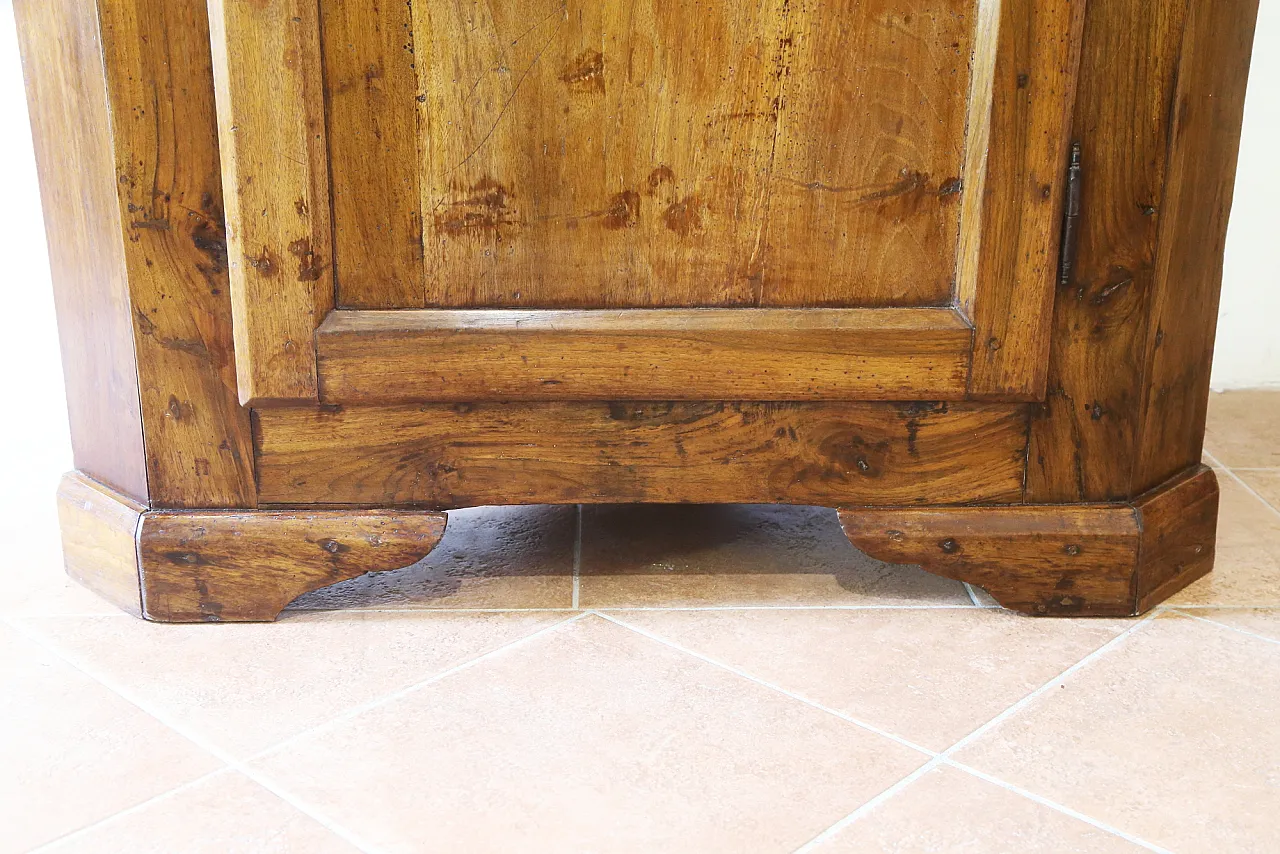 large antique Venetian corner cabinet in solid elm oak 18th century 30