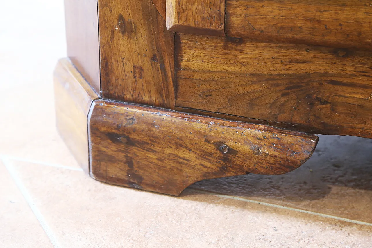 large antique Venetian corner cabinet in solid elm oak 18th century 31