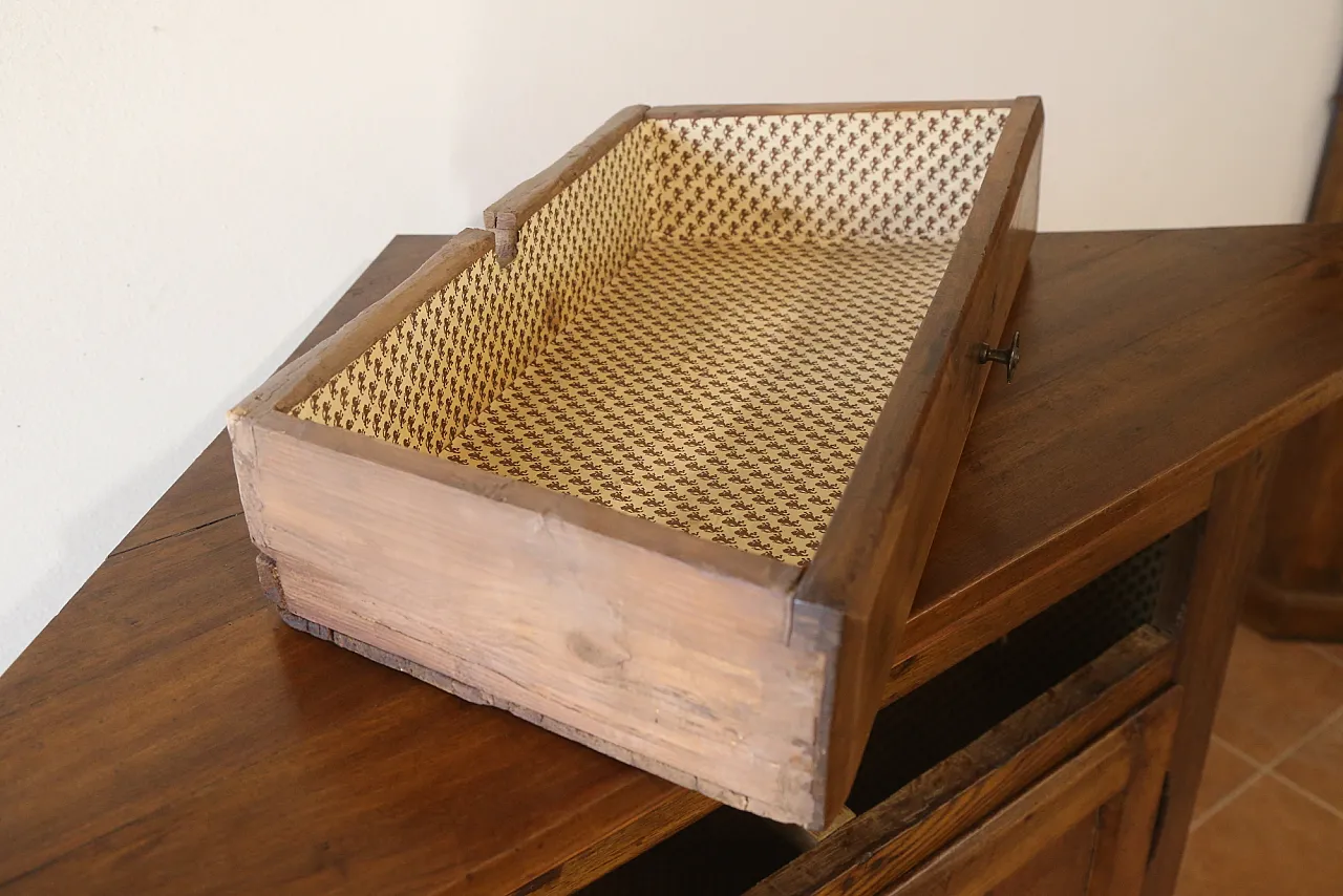 large antique Venetian corner cabinet in solid elm oak 18th century 35