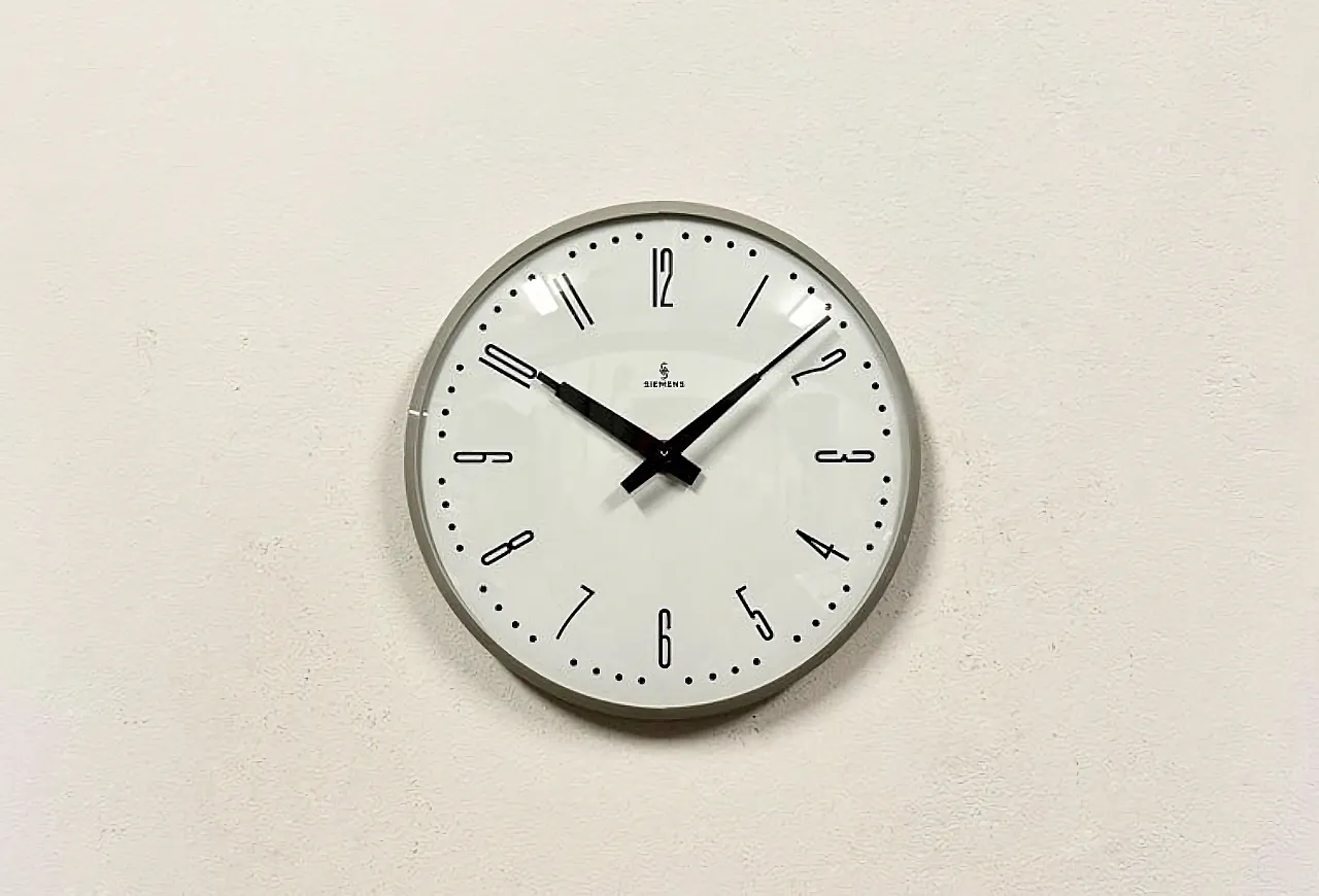 Grey Industrial Factory Wall Clock from Siemens, 1970s 2