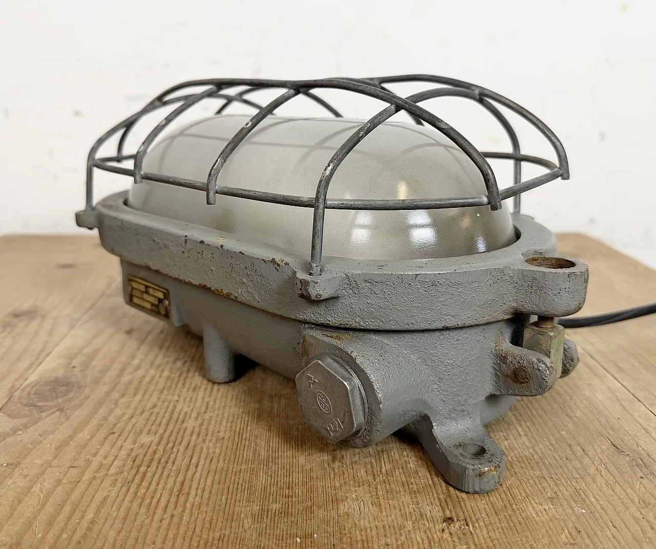 Grey Industrial Cast Iron Wall Light from Elektrosvit, 1960s 4
