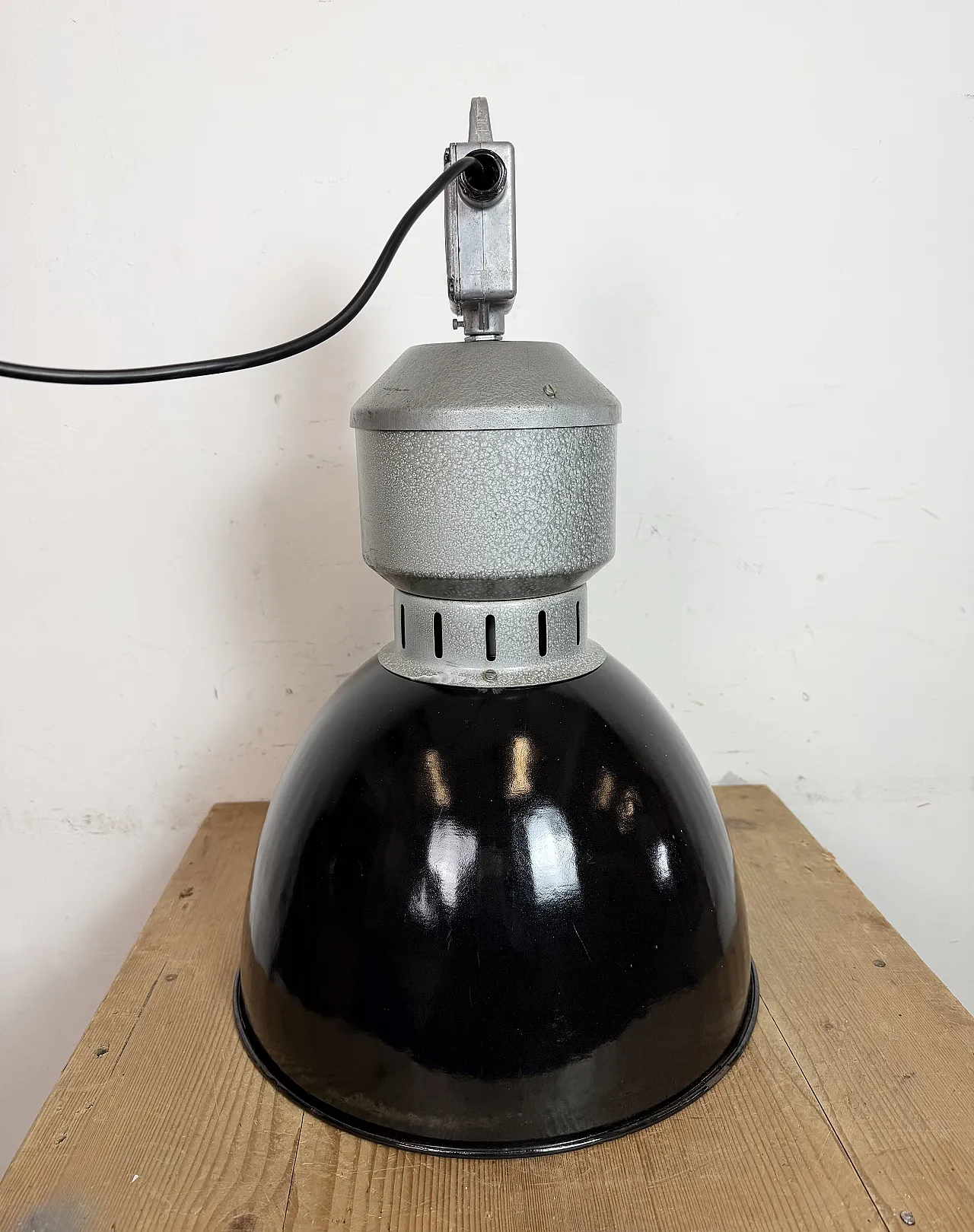 Industrial Black Enamel Factory Lamp from Elektrosvit, 1960s 15