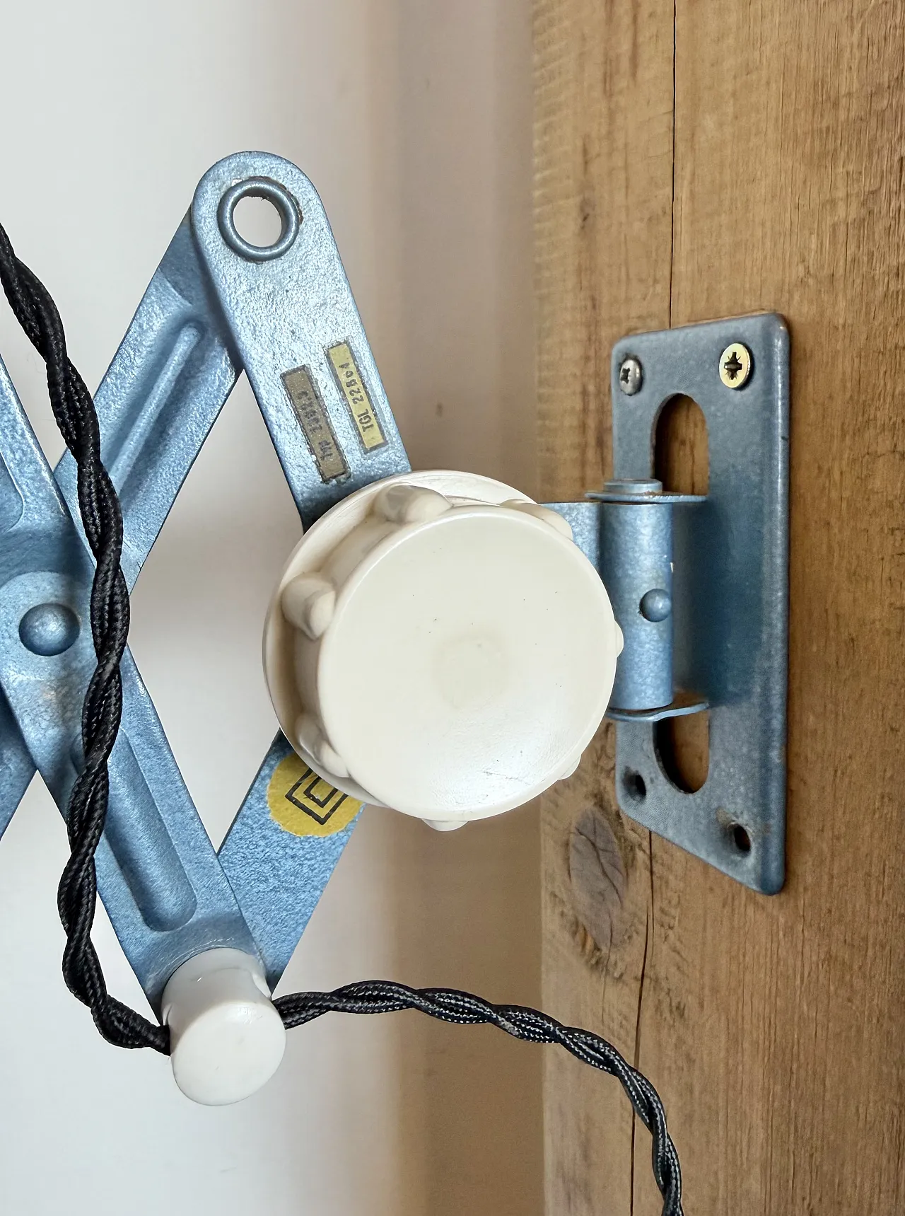 Industrial East German Scissor Lamp from Reif Dresden, 1950s 4