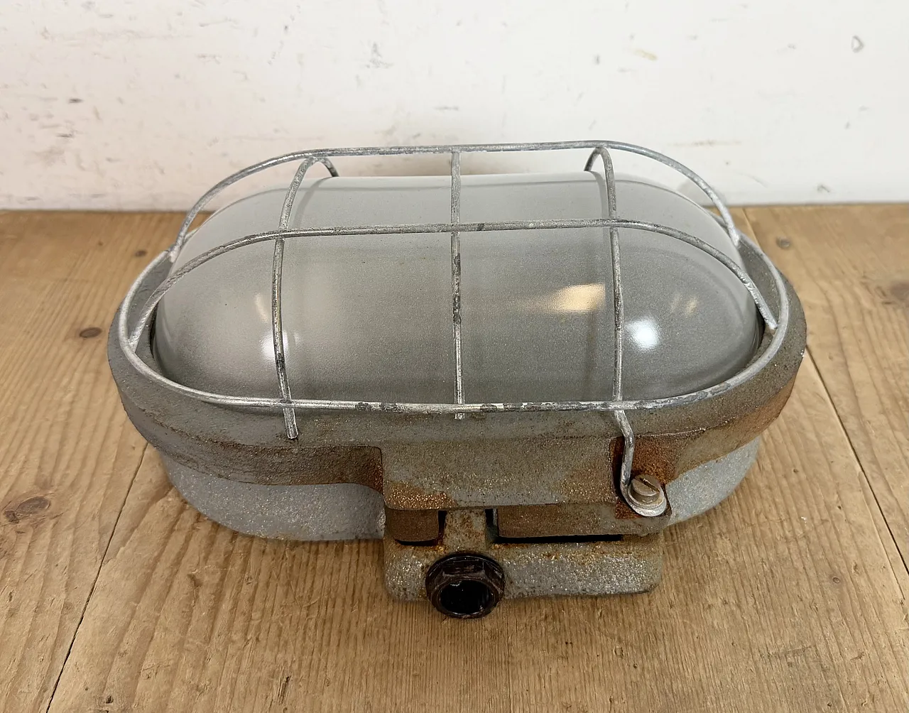 Grey Industrial Cast Iron Wall Light from Elektrosvit, 1960s 12