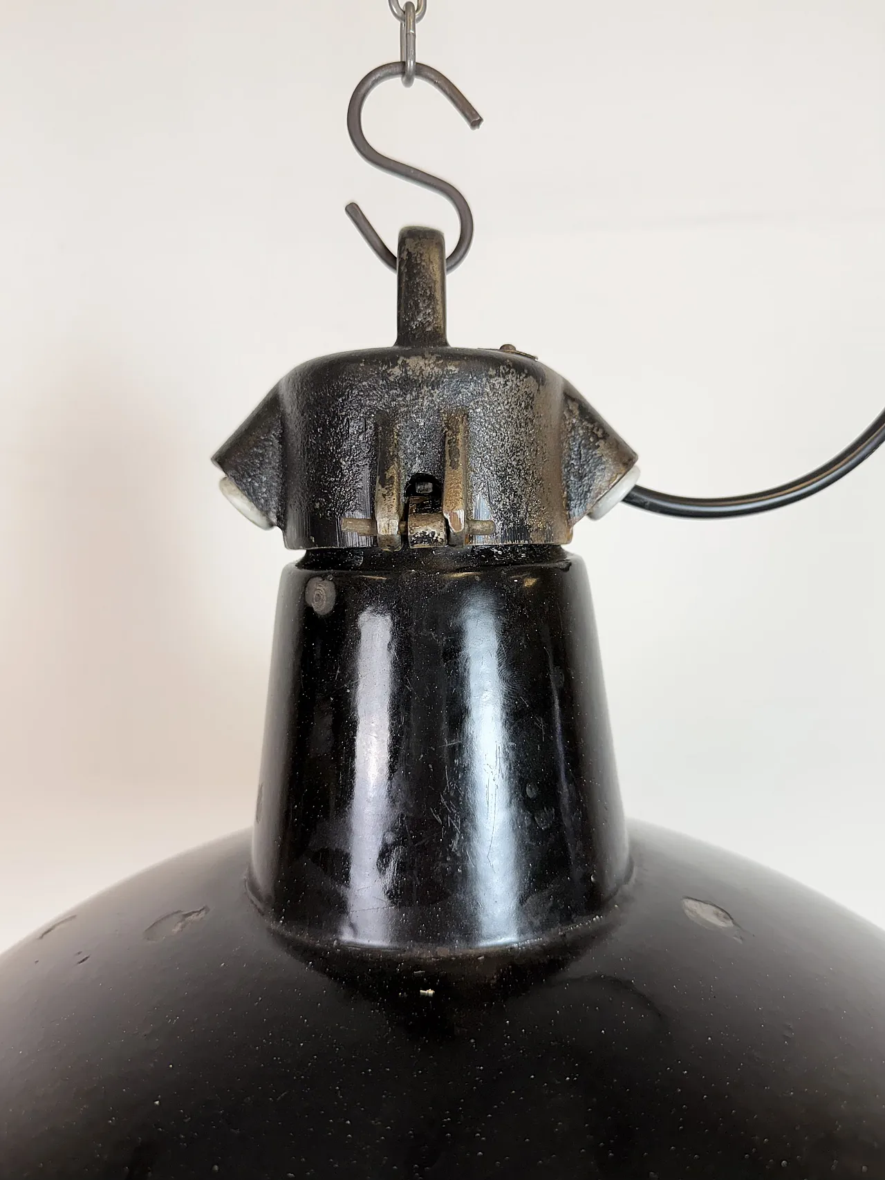 Industrial Black Enamel Factory Lamp with Cast Iron Top, 1950s 4
