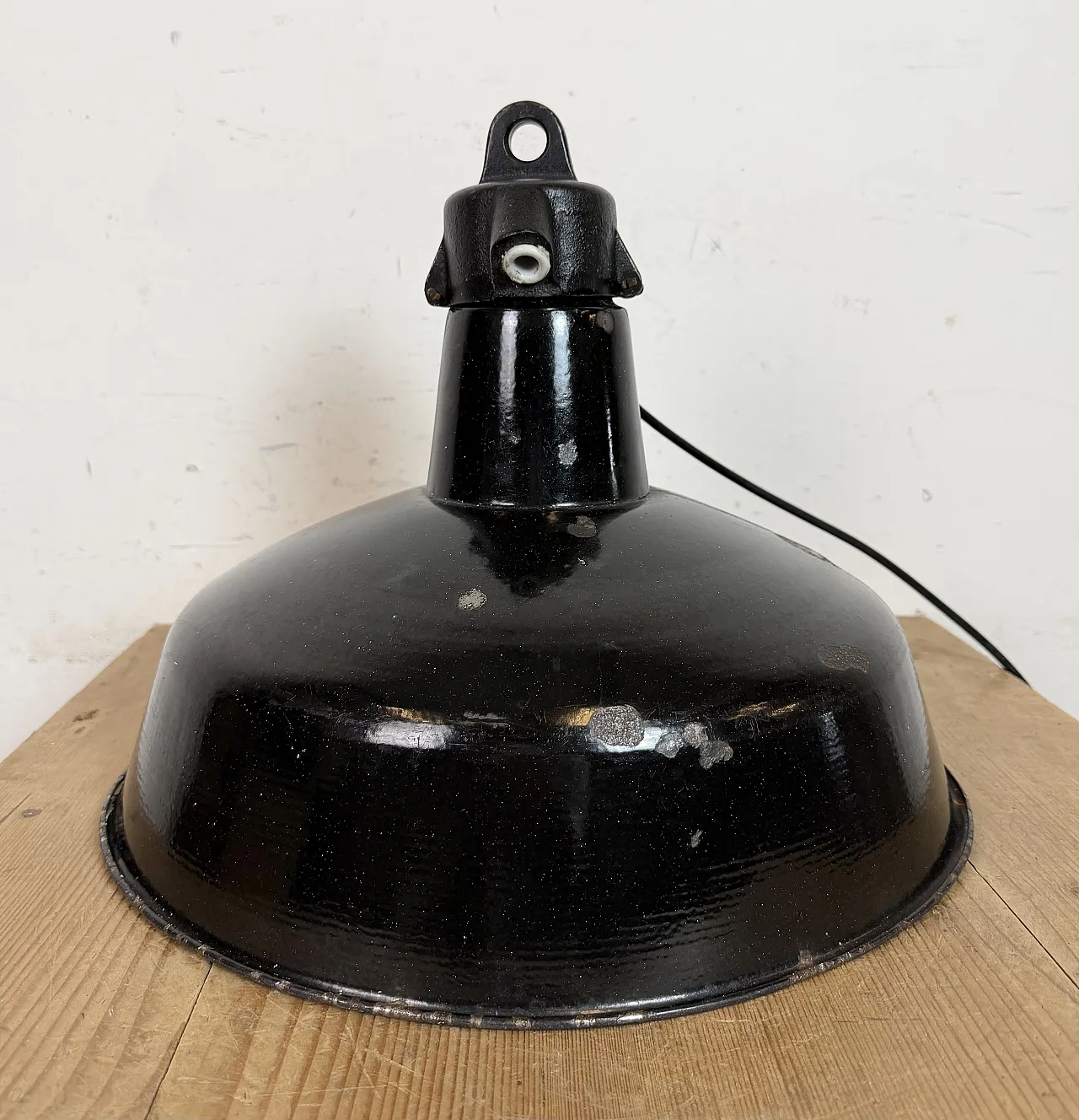 Industrial Black Enamel Factory Lamp with Cast Iron Top, 1950s 14