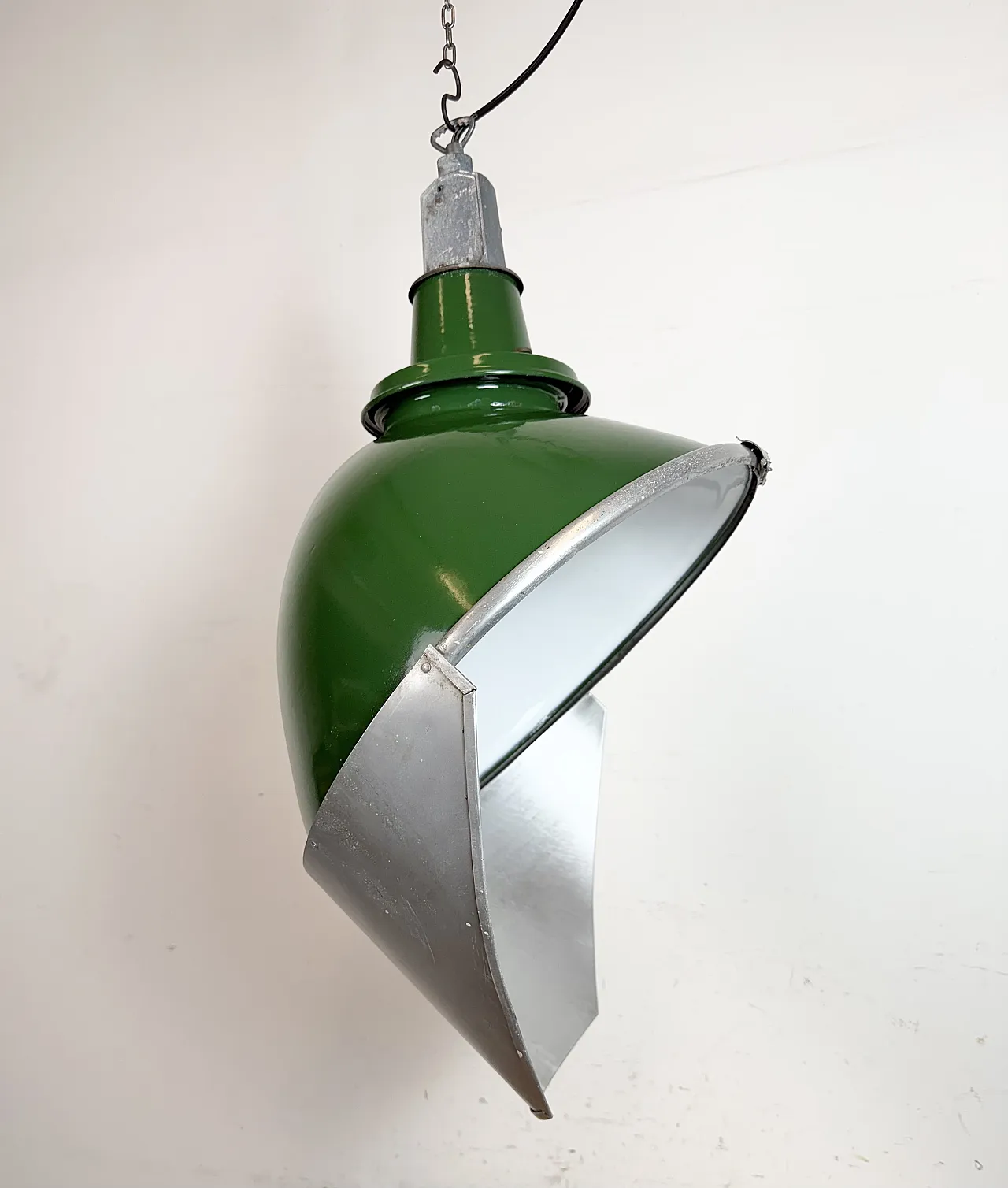 Large Industrial British Green Enamel Factory Pendant Lamp from Benjam 3