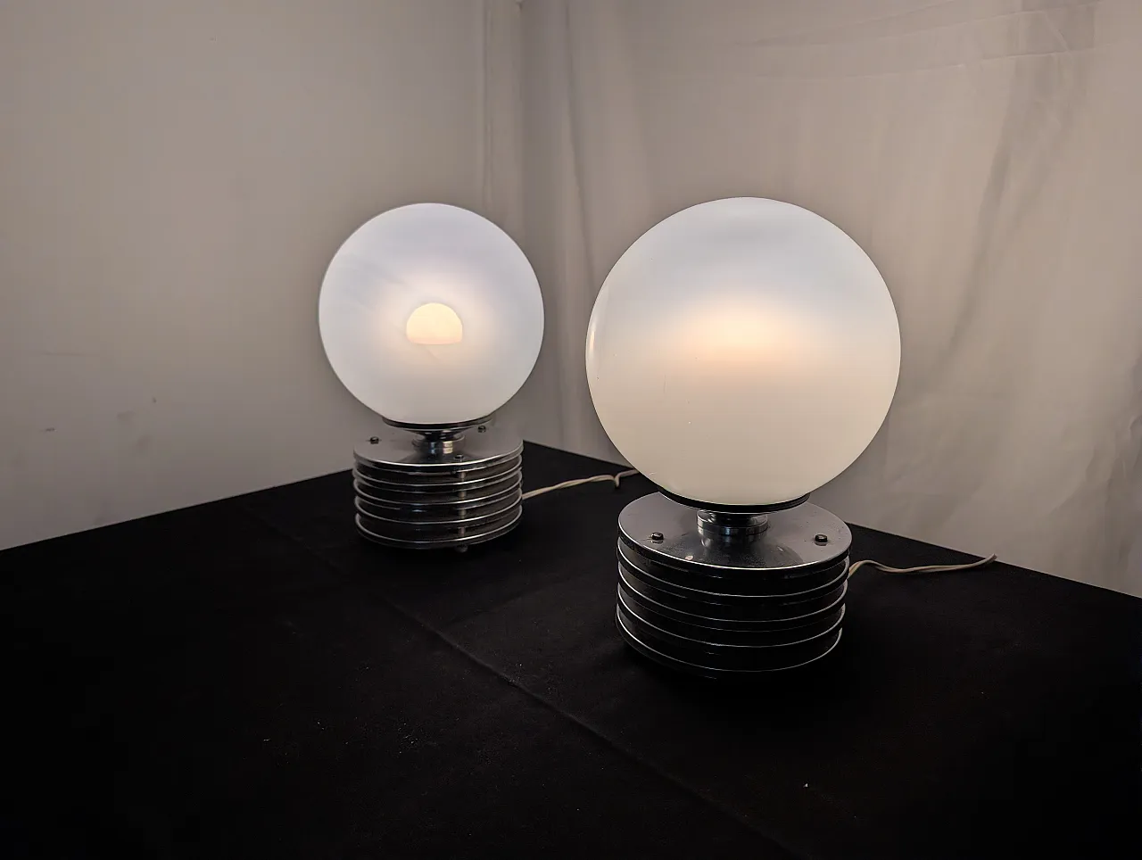 Pair of space age table lamps, 1970s 7