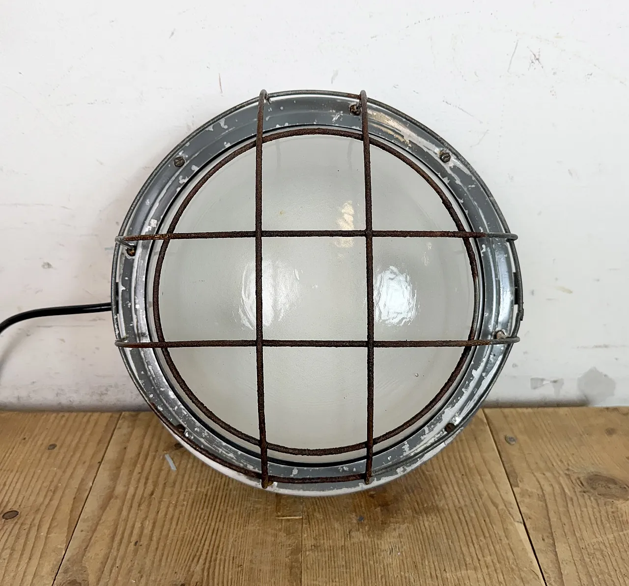 Industrial Grey Wall Light with Milk Glass from Elektrosvit, 1970s 5