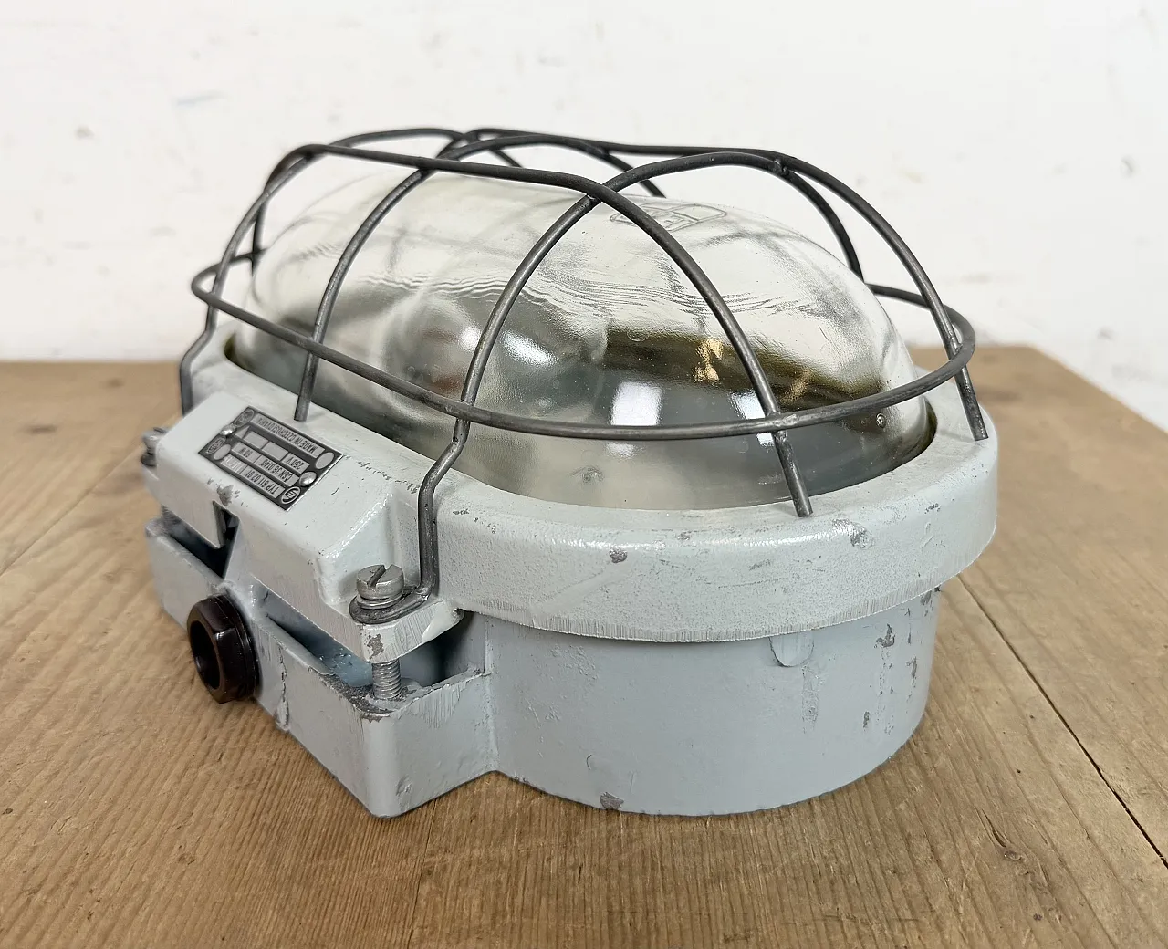 Industrial Cast Aluminium Wall Light with Clear Glass from Elektrosvit 7