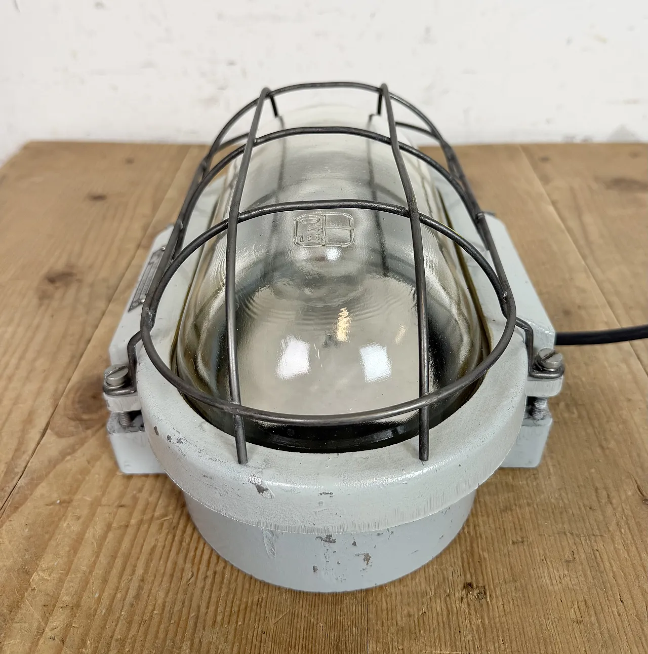 Industrial Cast Aluminium Wall Light with Clear Glass from Elektrosvit 8
