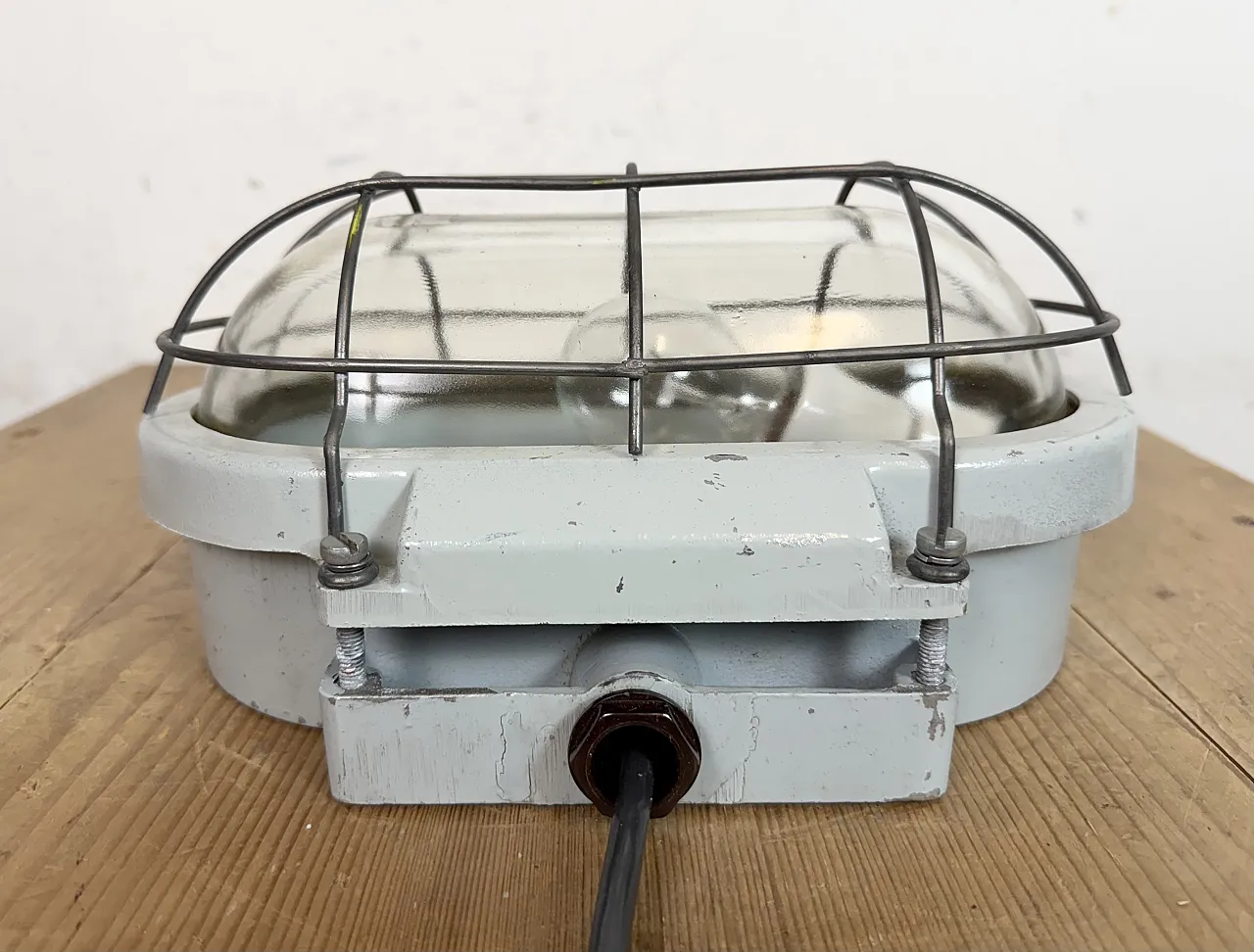 Industrial Cast Aluminium Wall Light with Clear Glass from Elektrosvit 10