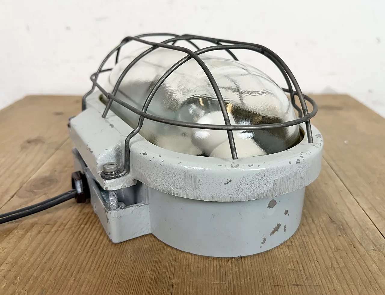 Industrial Cast Aluminium Wall Light with Clear Glass from Elektrosvit 11