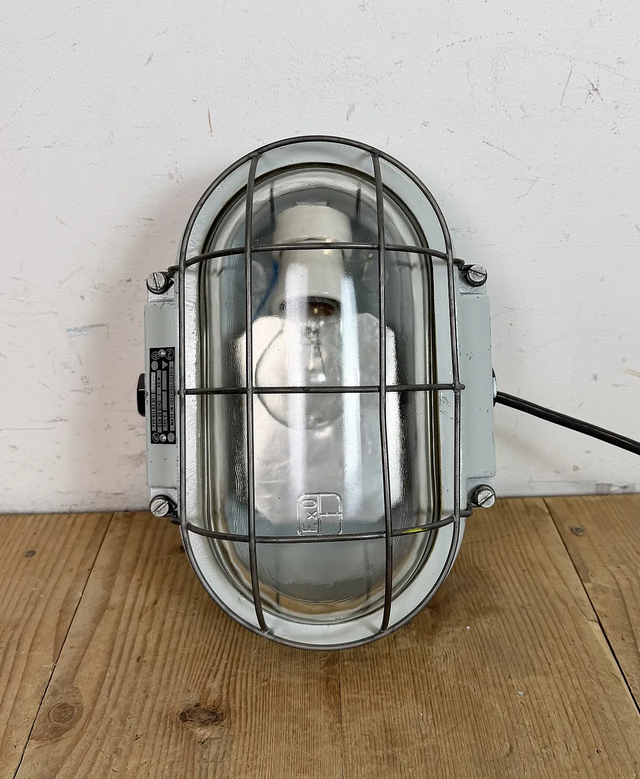 Industrial Cast Aluminium Wall Light with Clear Glass from Elektrosvit 13