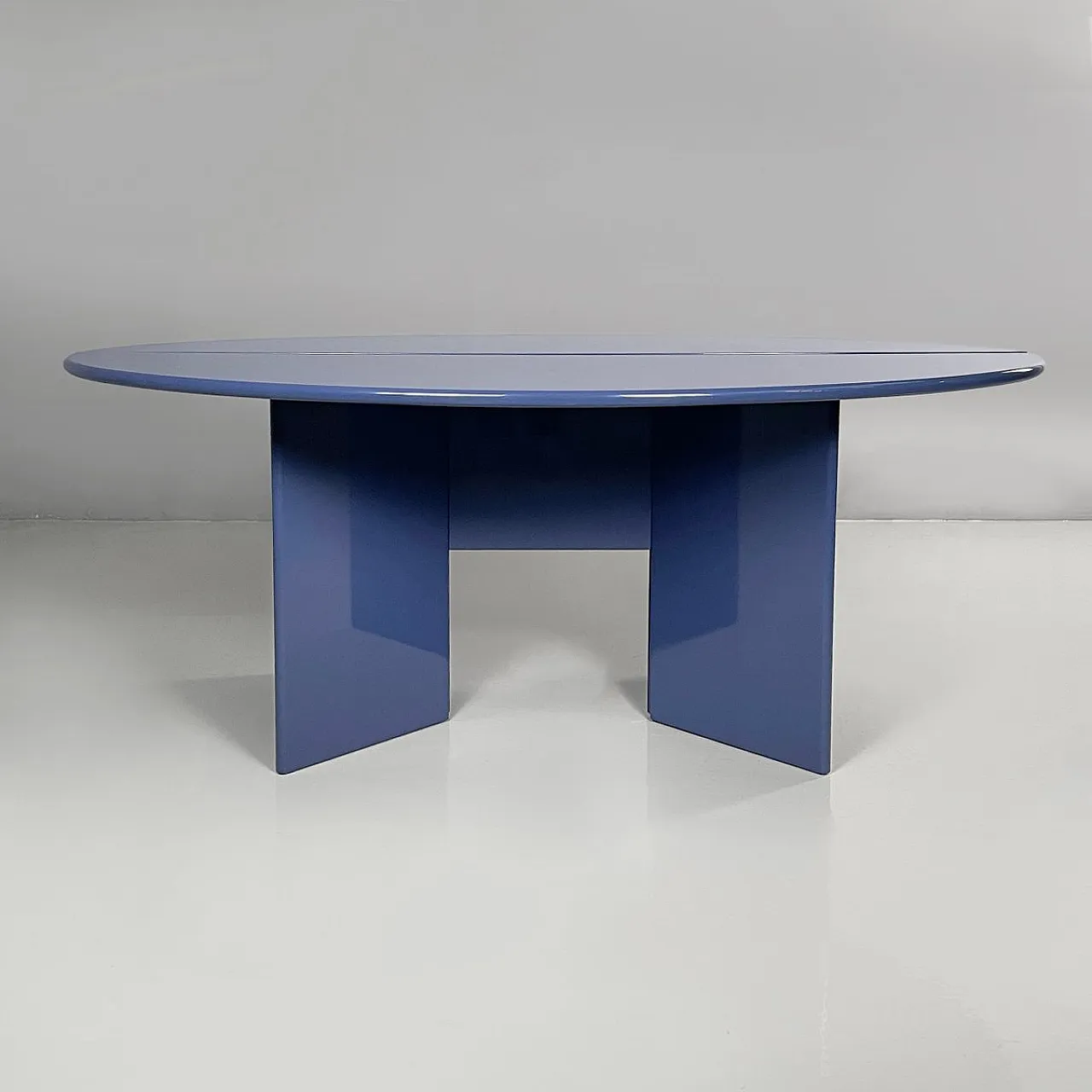 Tavolo Antella azzurro di Kazuhide Takahama per Cassina, anni '70 4