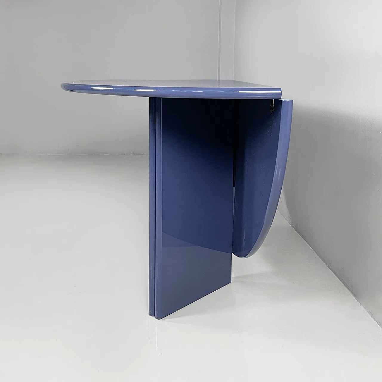 Tavolo Antella azzurro di Kazuhide Takahama per Cassina, anni '70 5