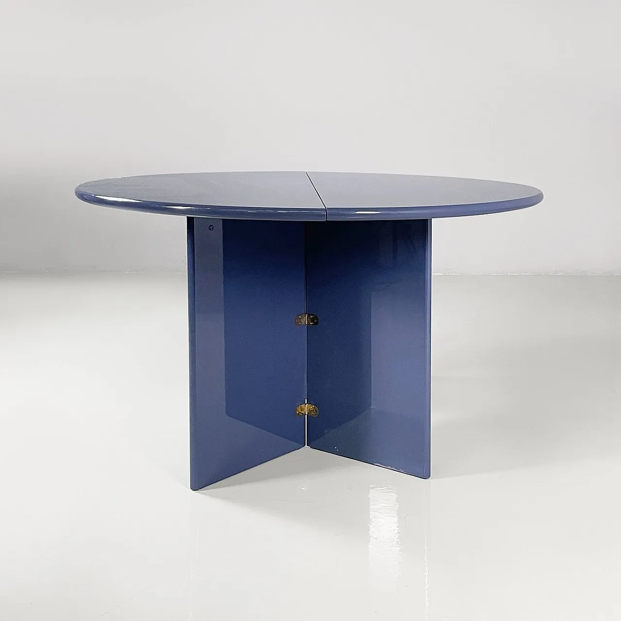 Tavolo Antella azzurro di Kazuhide Takahama per Cassina, anni '70 6