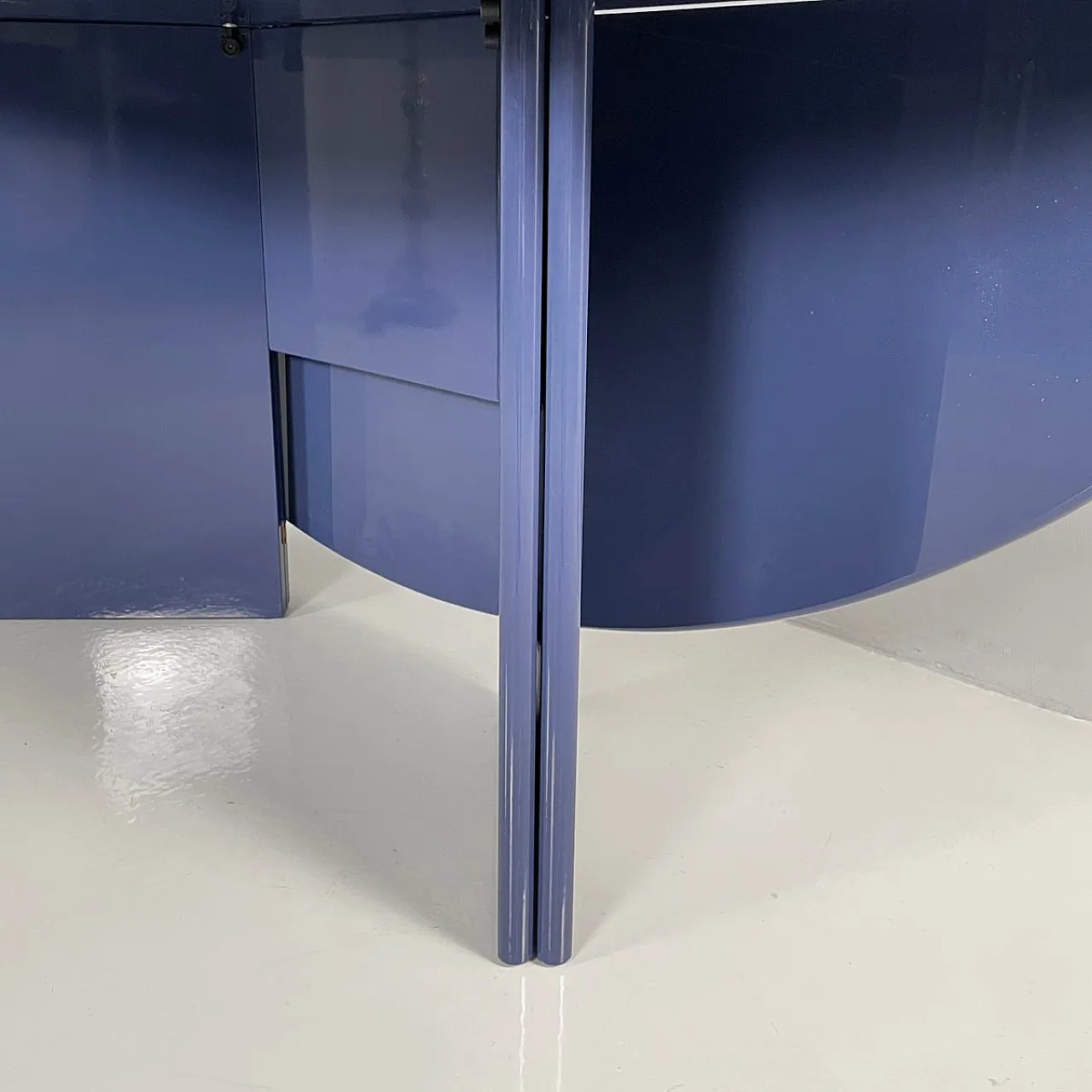 Tavolo Antella azzurro di Kazuhide Takahama per Cassina, anni '70 7