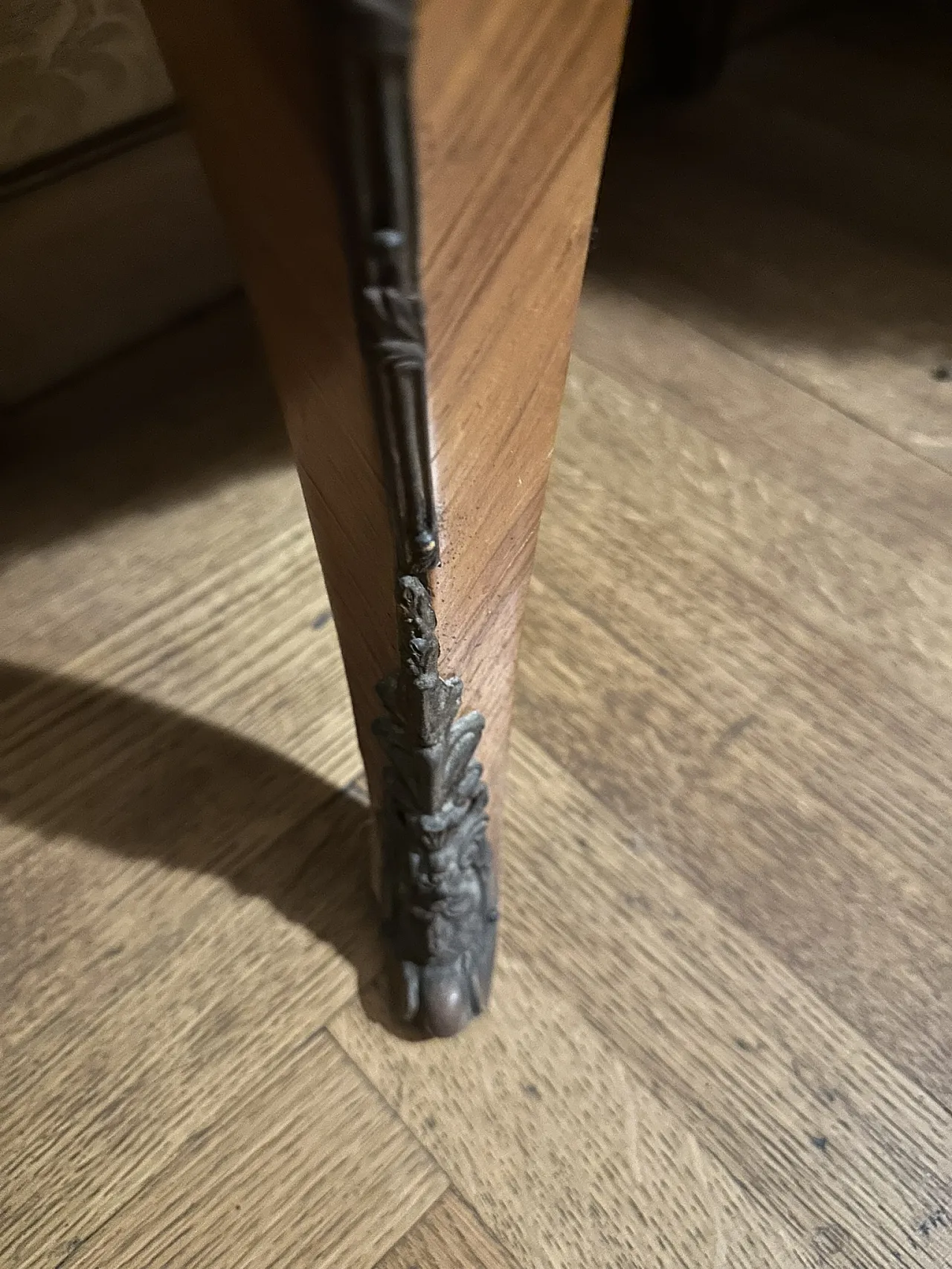 Coppia di comodini Luigi XV, anni '30 5