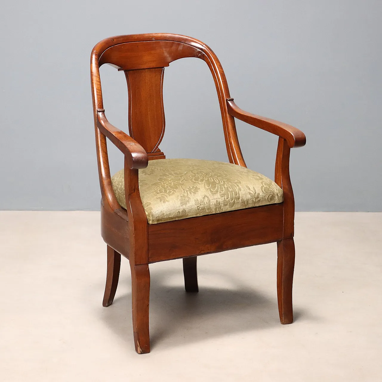Poltrona Carlo X in noce, metà '800 1