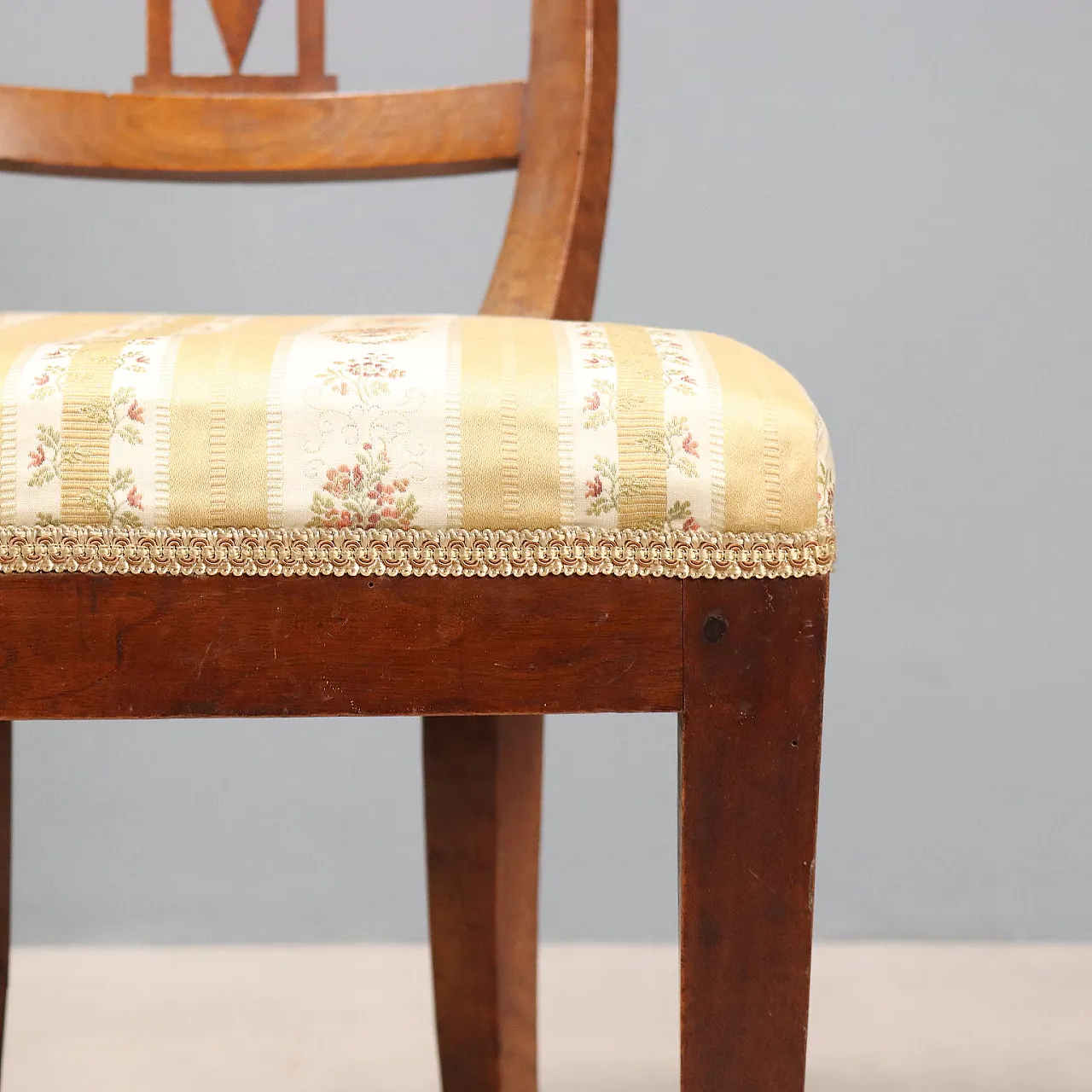 Coppia di sedie in mogano con sedile imbottito, metà '800 5