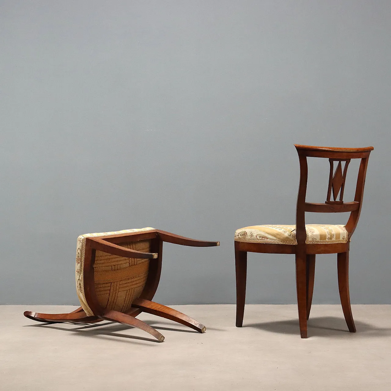 Coppia di sedie in mogano con sedile imbottito, metà '800 8