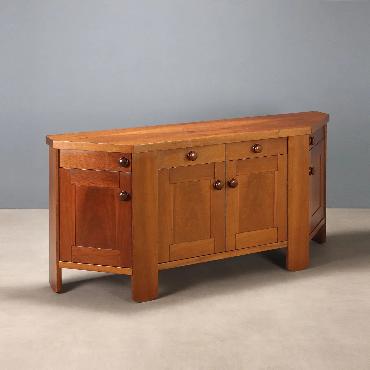 Walnut veneered sideboard with drawers, 20th century 1