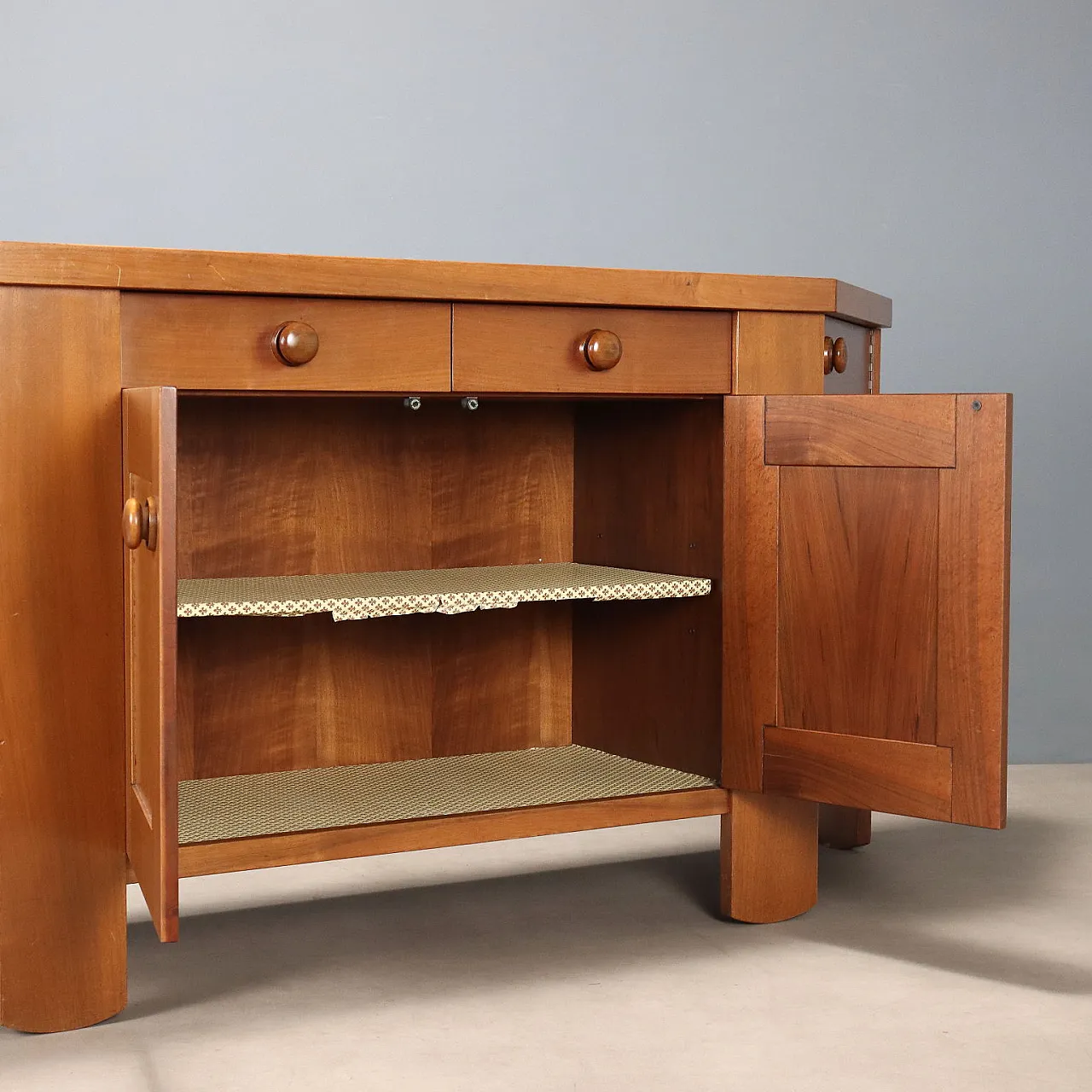 Walnut veneered sideboard with drawers, 20th century 4