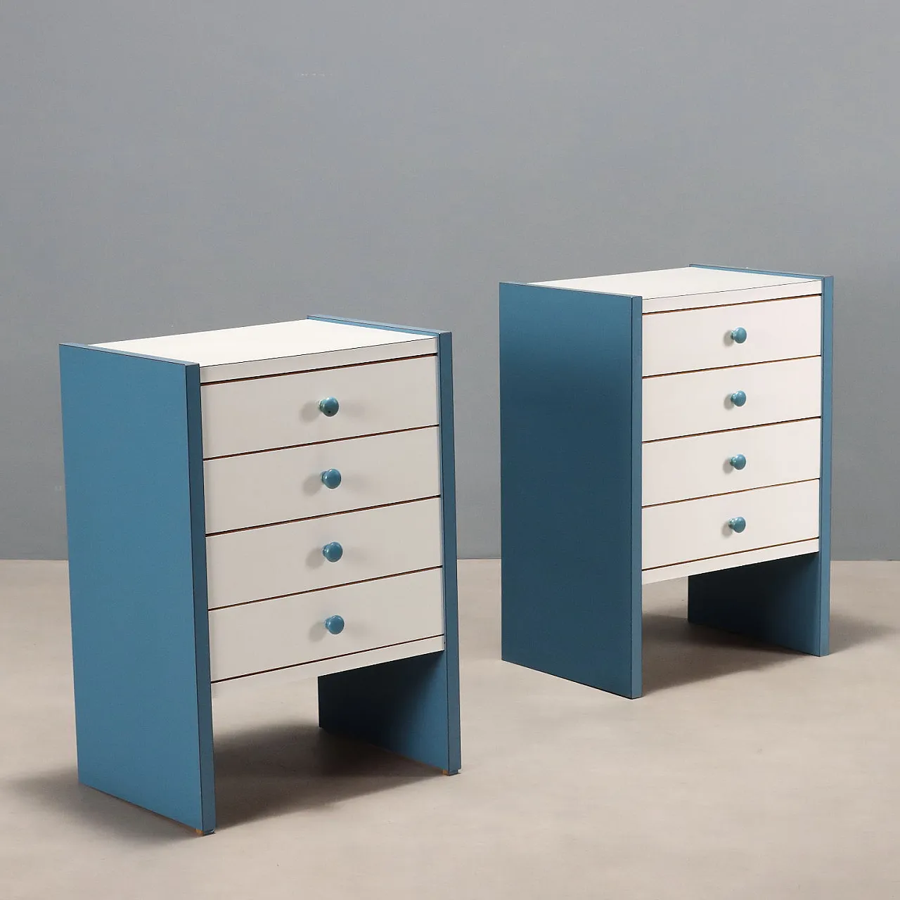 Pair of bedside tables in two-tone laminated wood, 20th century 1
