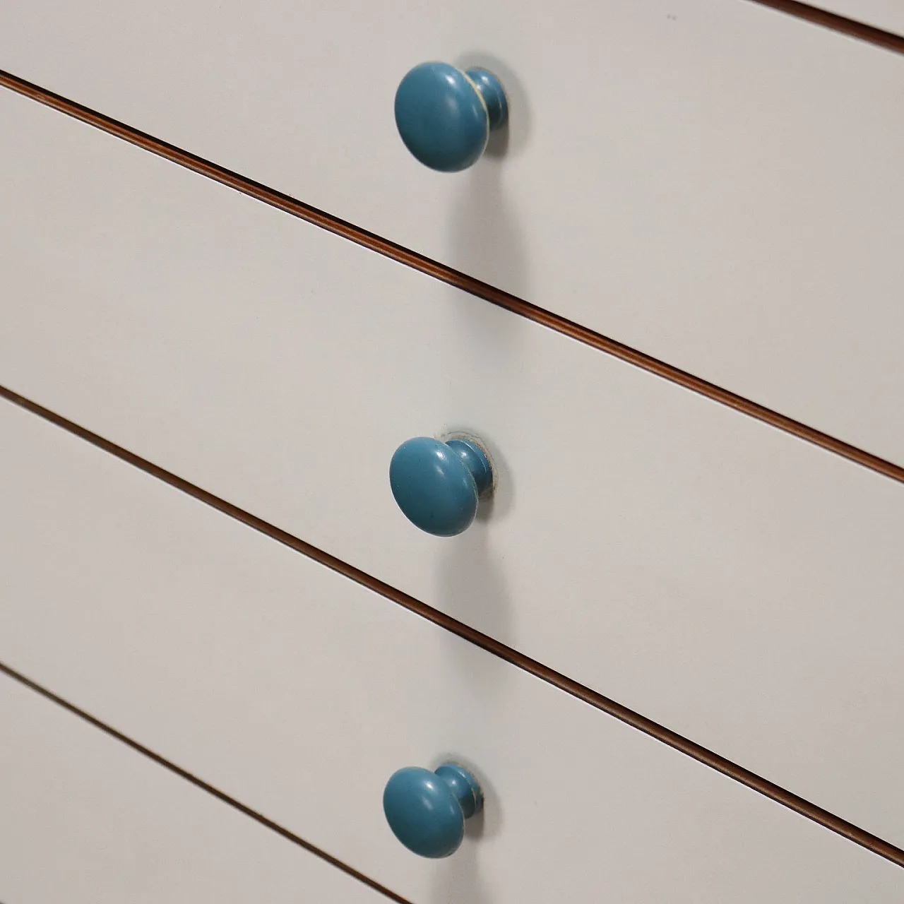 Pair of bedside tables in two-tone laminated wood, 20th century 6