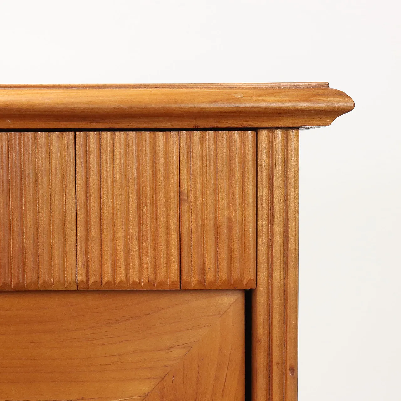 Buffet cabinet in cherry veneer and glass, 1950s 5