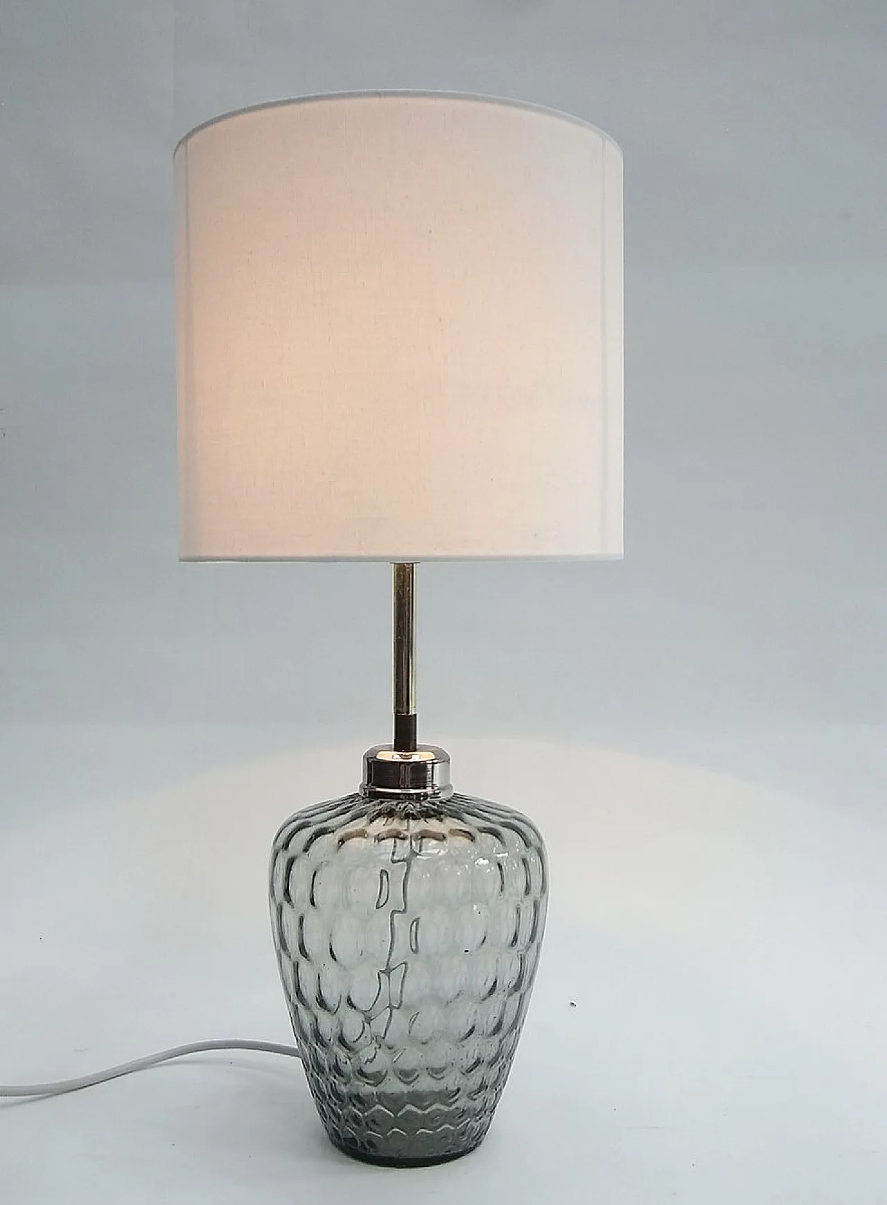 Lampada da tavolo Romana in vetro fumé e cotone, anni '70 1