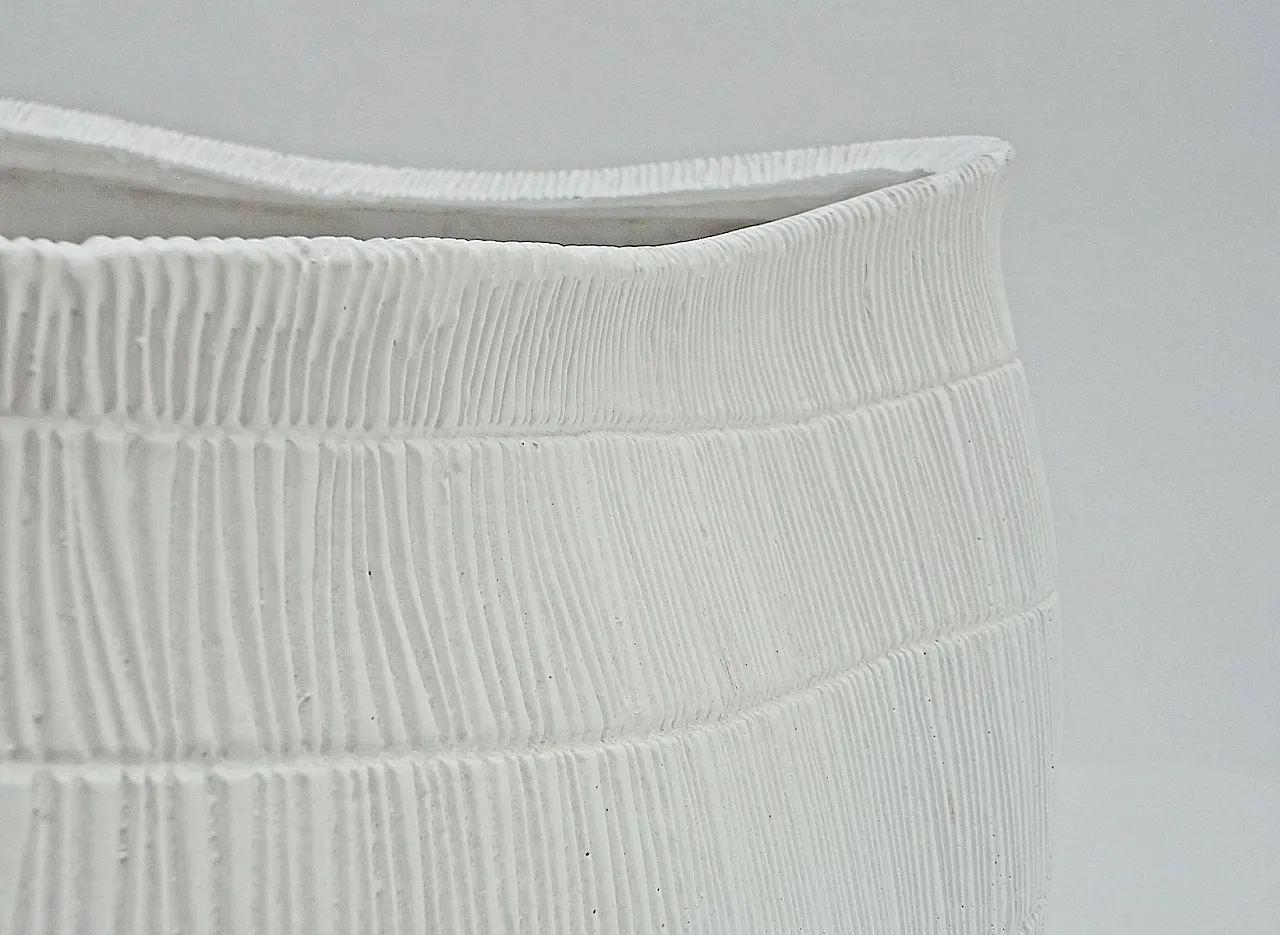 Vaso Amorphe in fibra di vetro bianca di Gunter Lambert, anni 2000 6