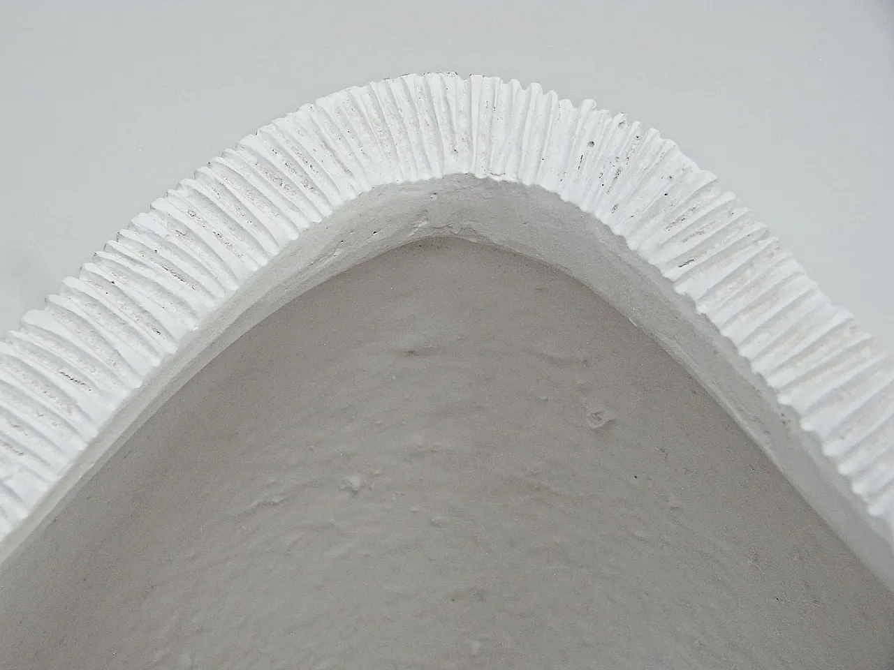 Vaso Amorphe in fibra di vetro bianca di Gunter Lambert, anni 2000 9