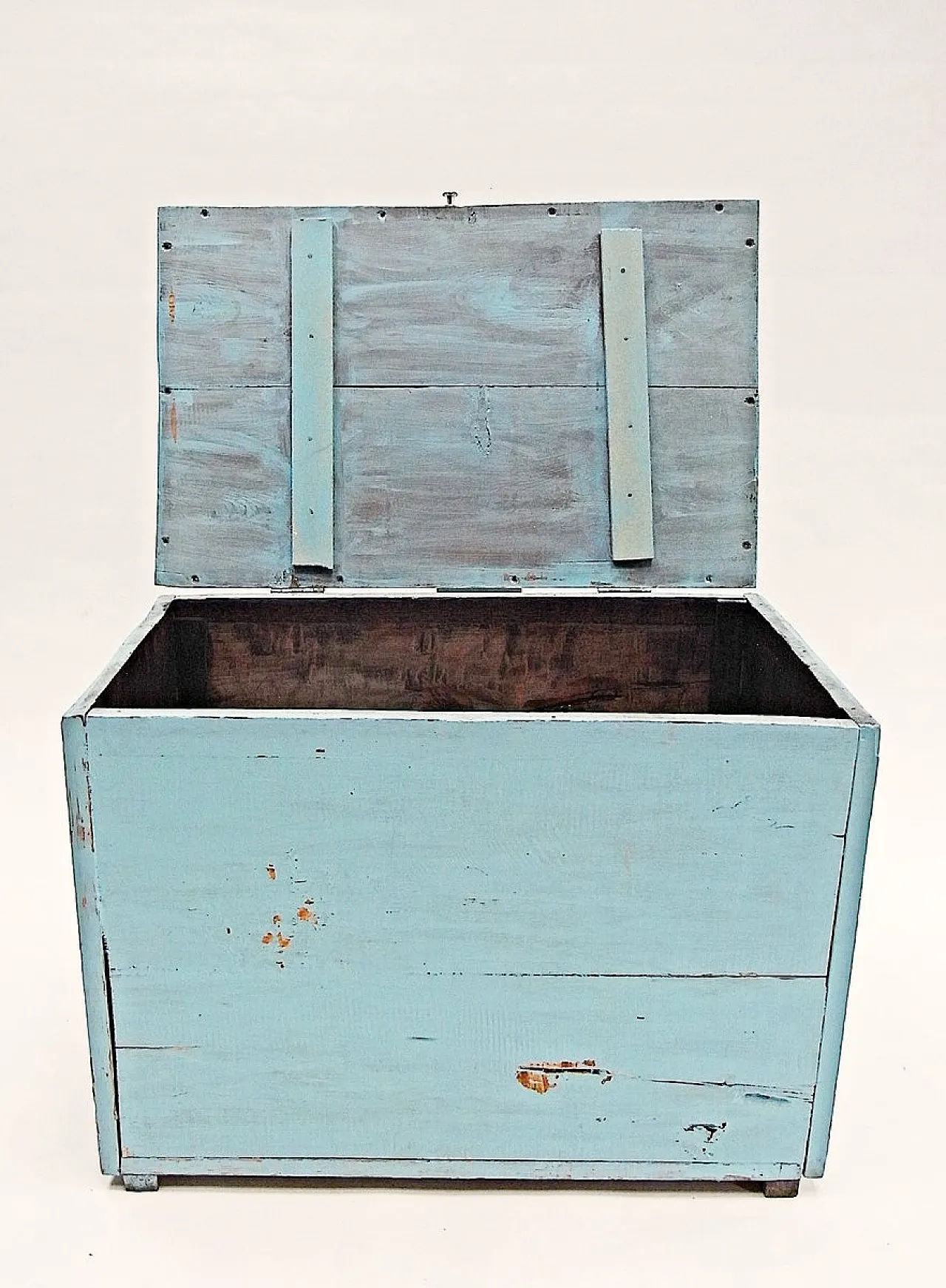 Blue trunk in softwood with cord handles, 20th century 7