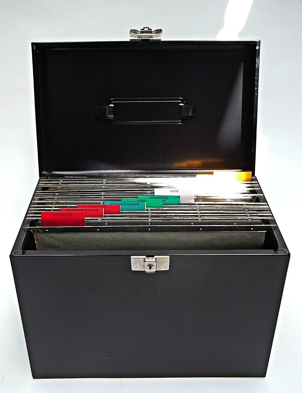 3 Document boxes in coloured metal sheet, 20th century 8