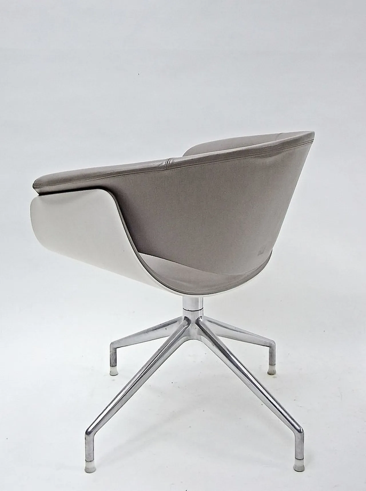 4 Sina armchairs by Uwe Fischer for B&b Italia, 2000s 5