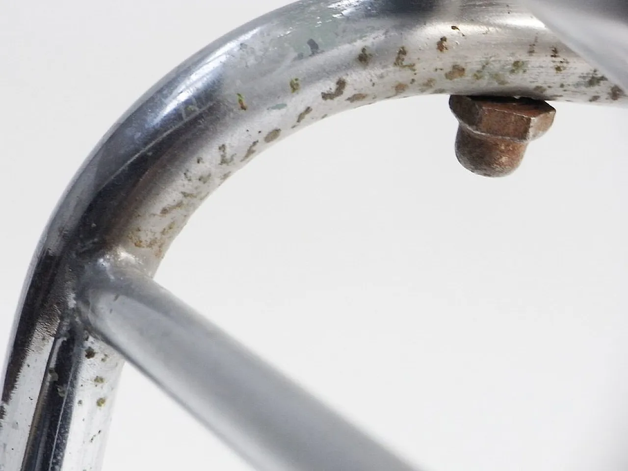 4 Wire chairs in chrome and white steel mesh, 20th century 14