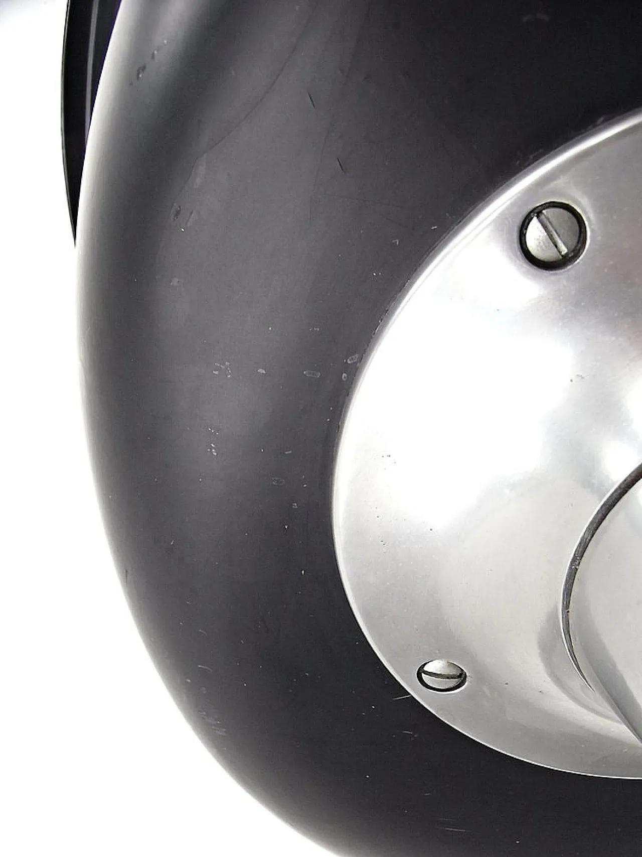 Arkana Shell chair in fibreglass with cushion by M.Burke, 20th century 12