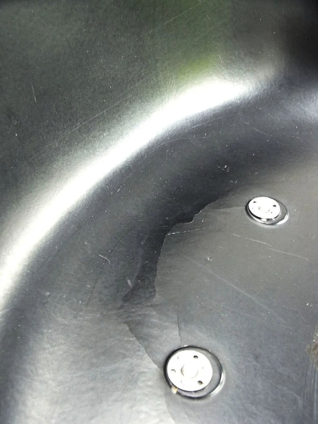 Arkana Shell chair in fibreglass with cushion by M.Burke, 20th century 18