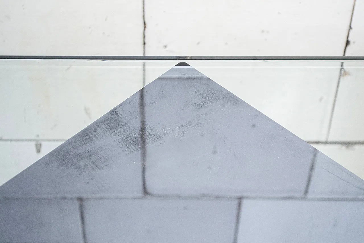 Tavolino in vetro a specchio di Nanda Vigo per Acerbis, anni '70 4