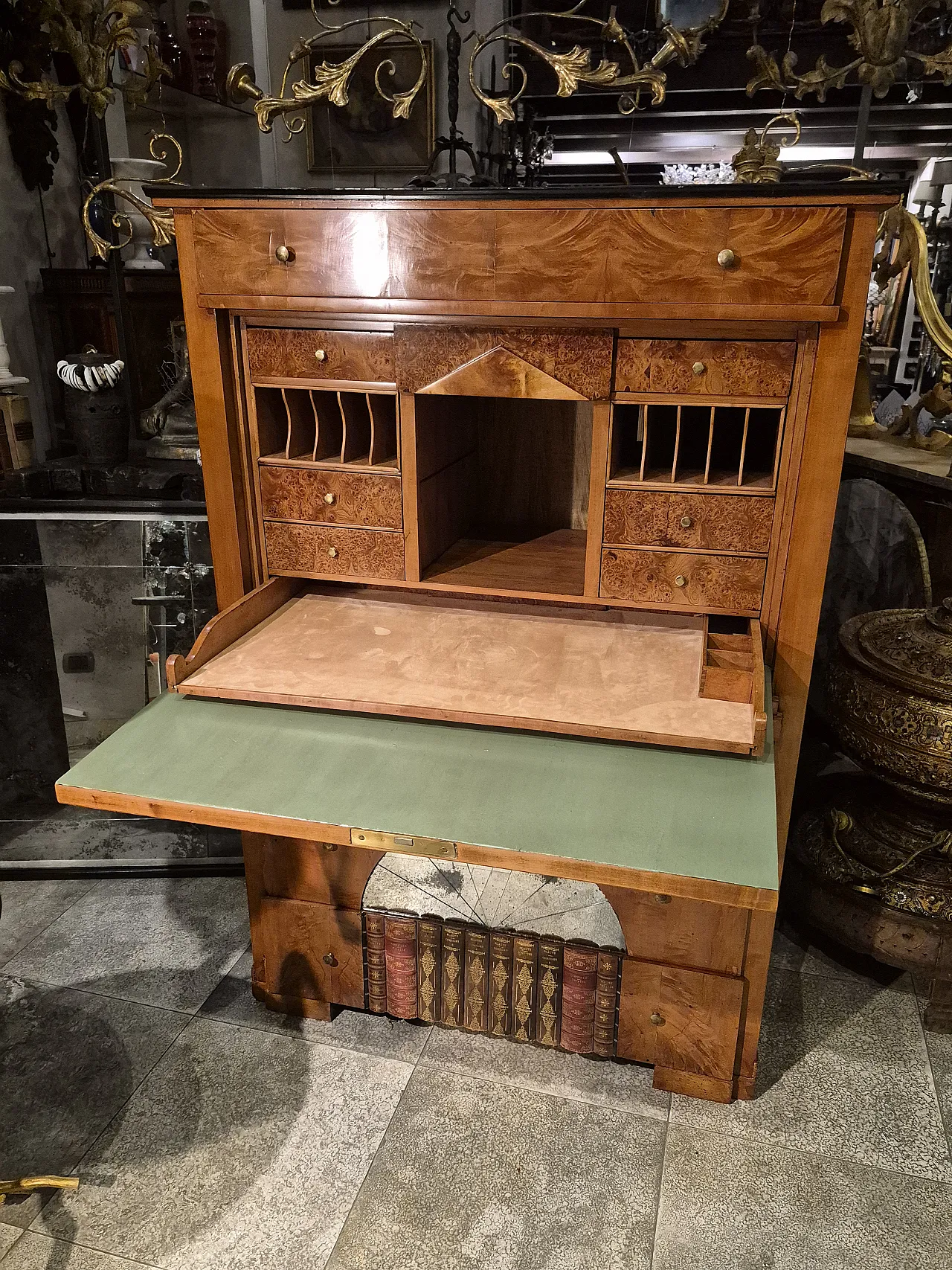 Secrétaire Carlo X in legno di mogano biondo, '800 2