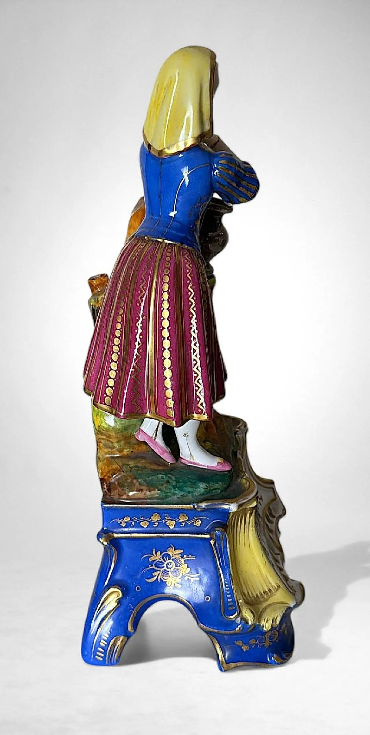 Polychrome porcelain figurine by Porcelaine De Paris, 19th century 5